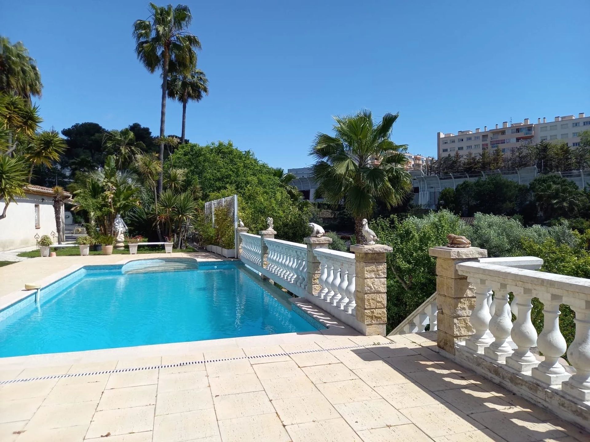 Rumah di Antibes, Provence-Alpes-Cote d'Azur 12642143