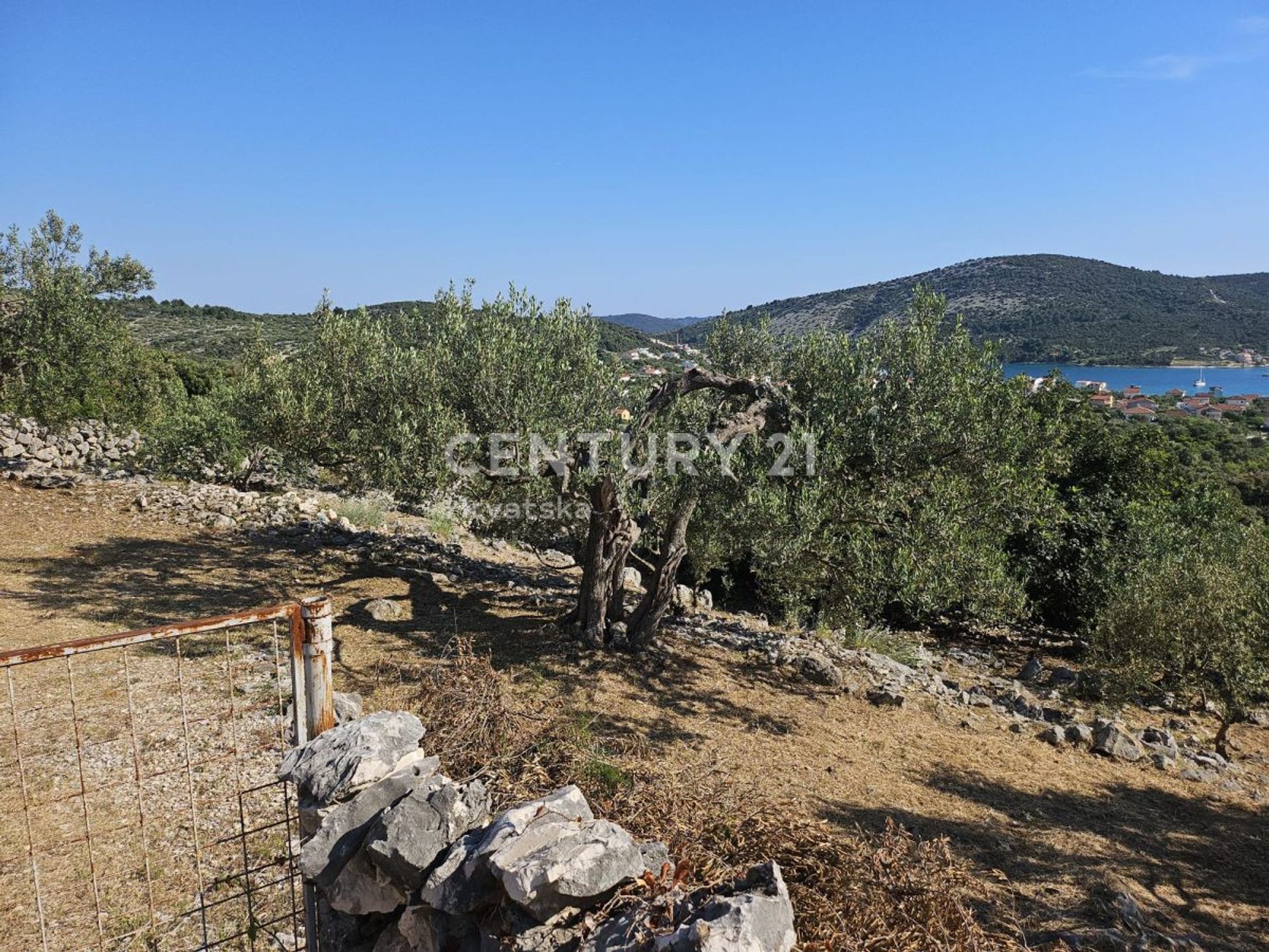 Tanah dalam Marina, Splitsko-dalmatinska županija 12642224