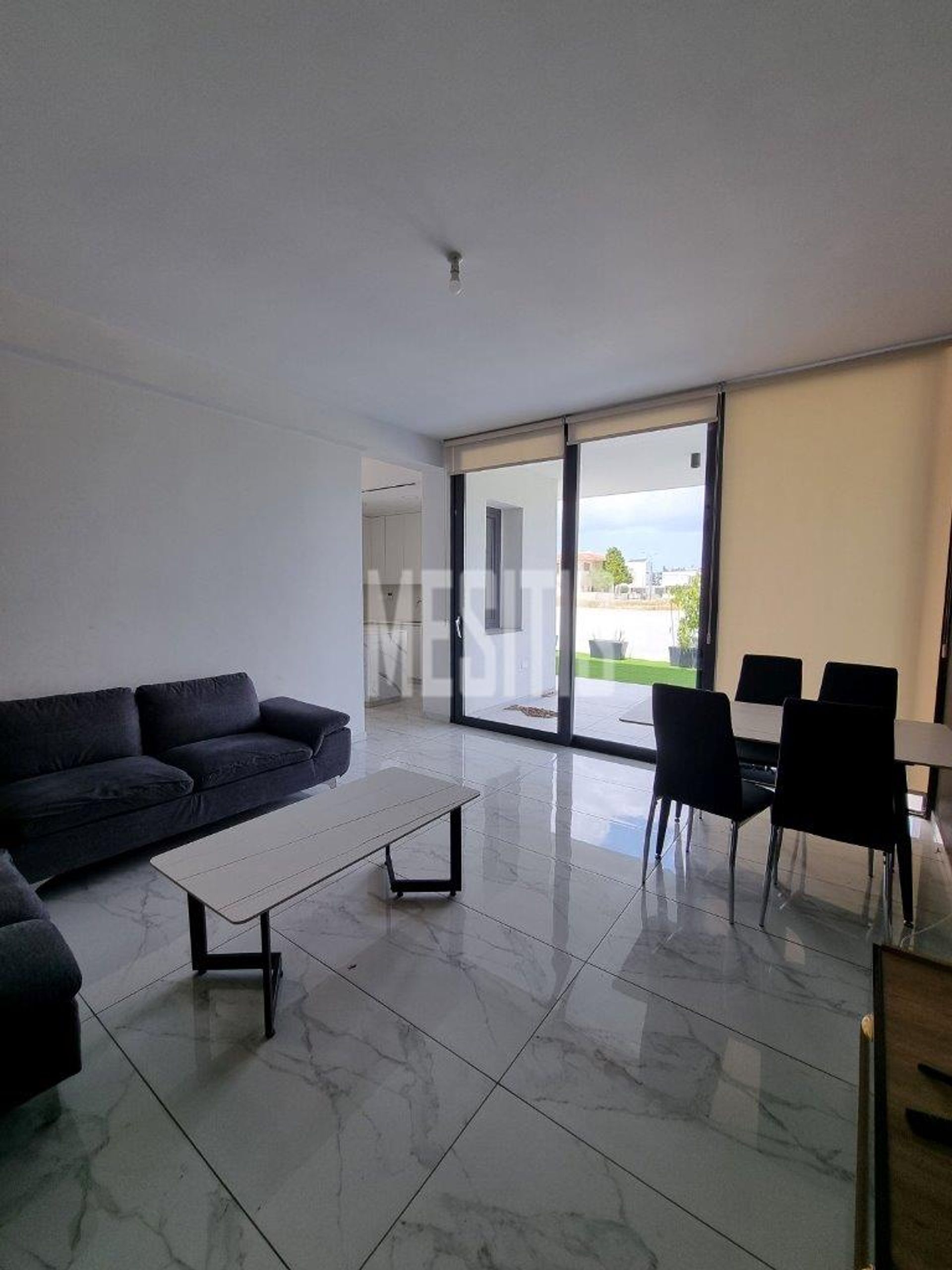 Condominio nel Nicosia, Lefkosia 12642413