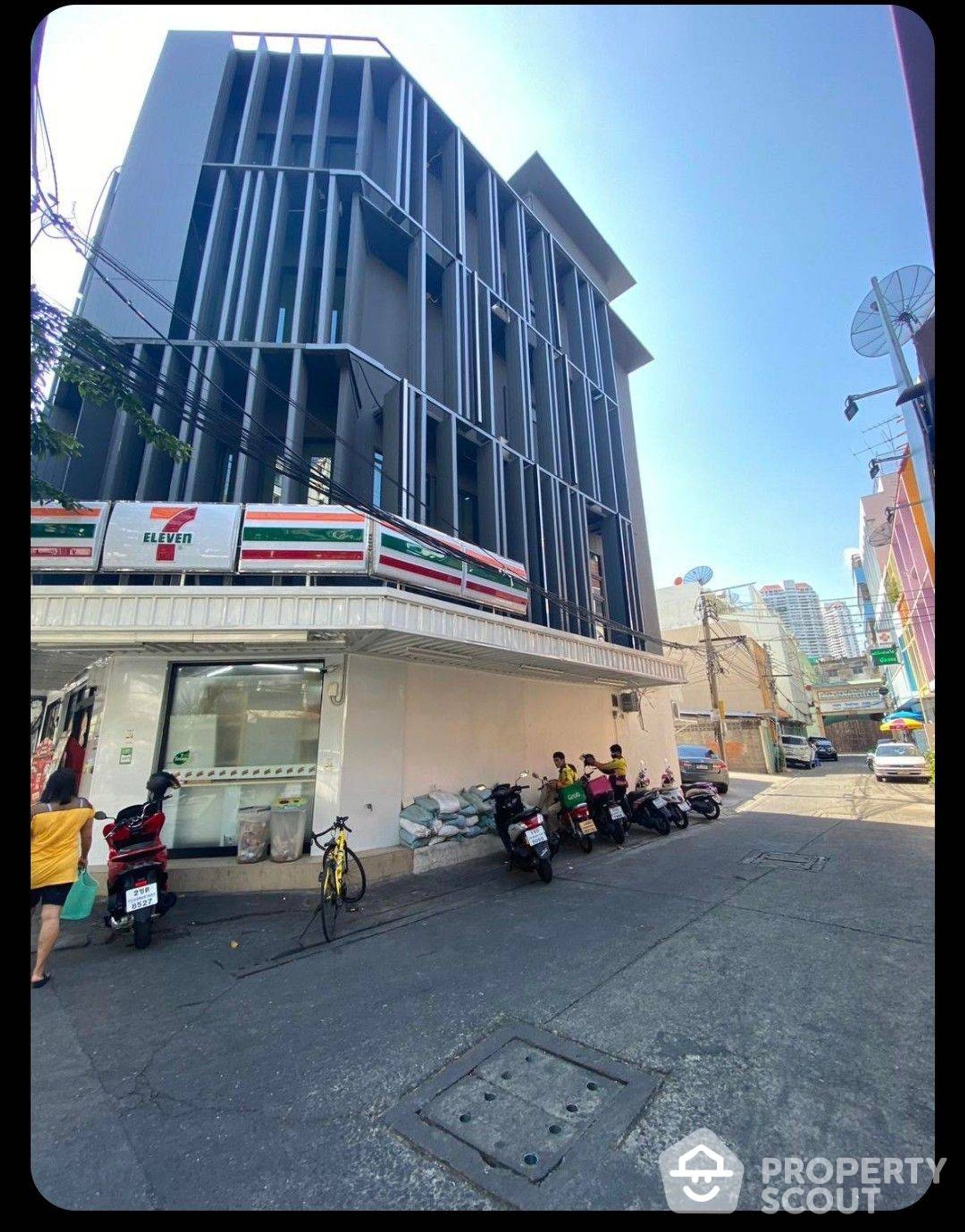 Inny w Bang Kho Laem, Krung Thep Maha Nakhon 12642669