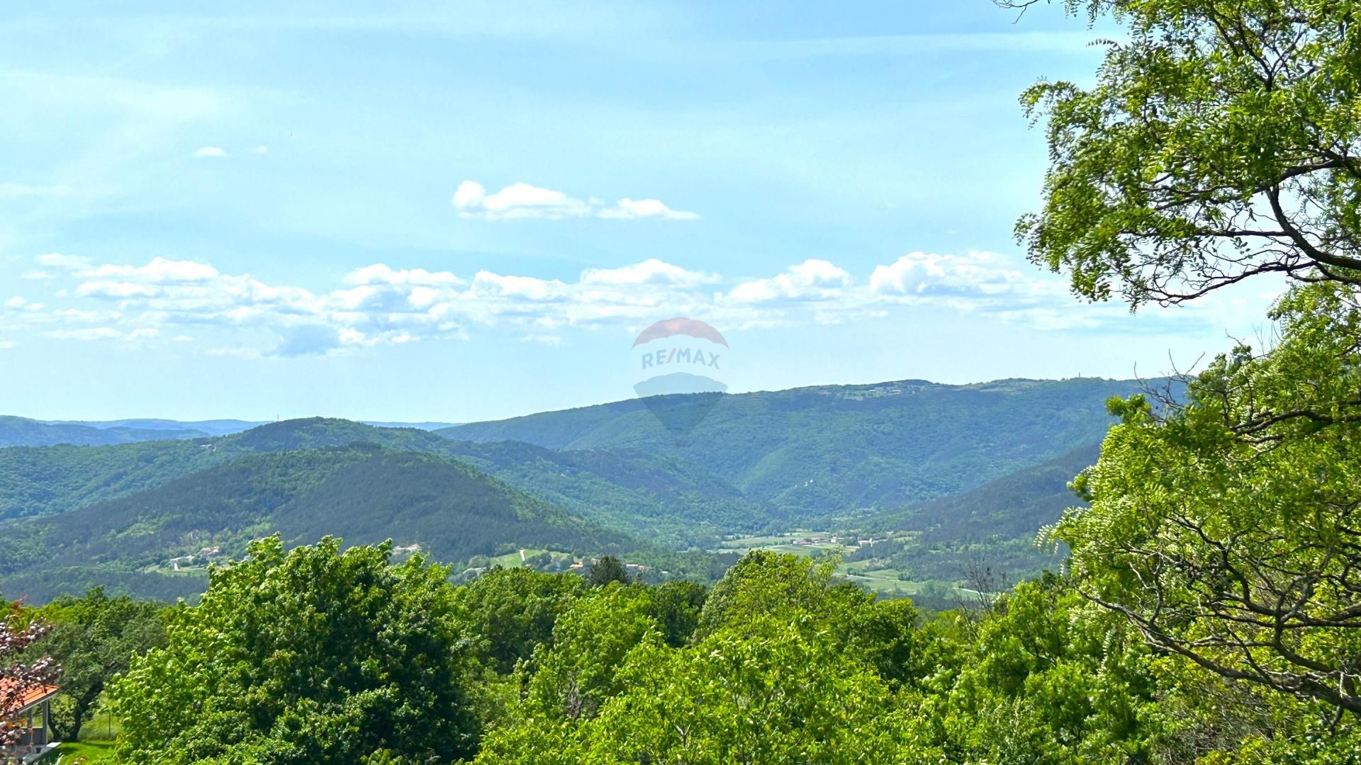 Land i Krbavčići, Istarska županija 12642861