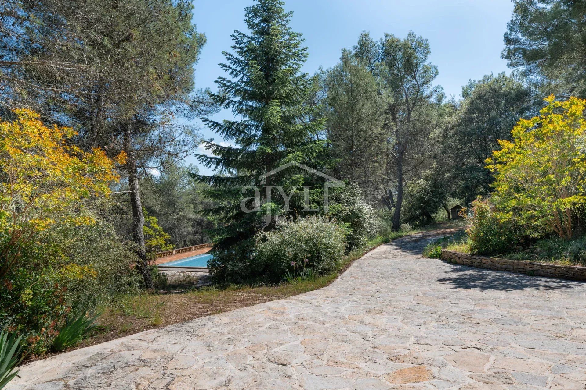 casa en Rognes, Bouches-du-Rhône 12642994