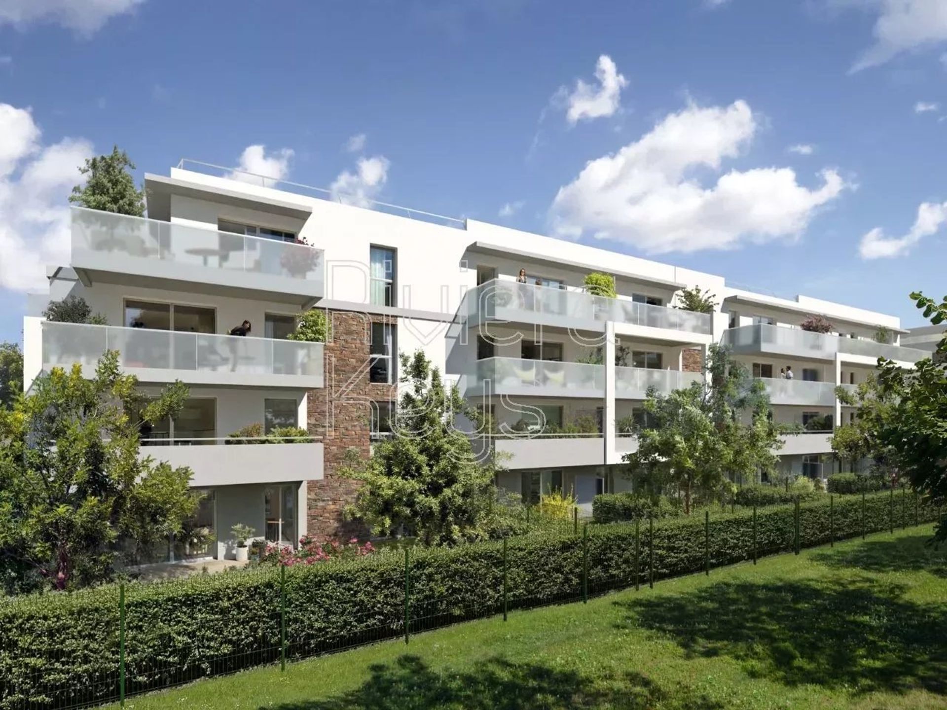 Condominio nel Saint-Laurent-du-Var, Provenza-Alpi-Costa Azzurra 12643010