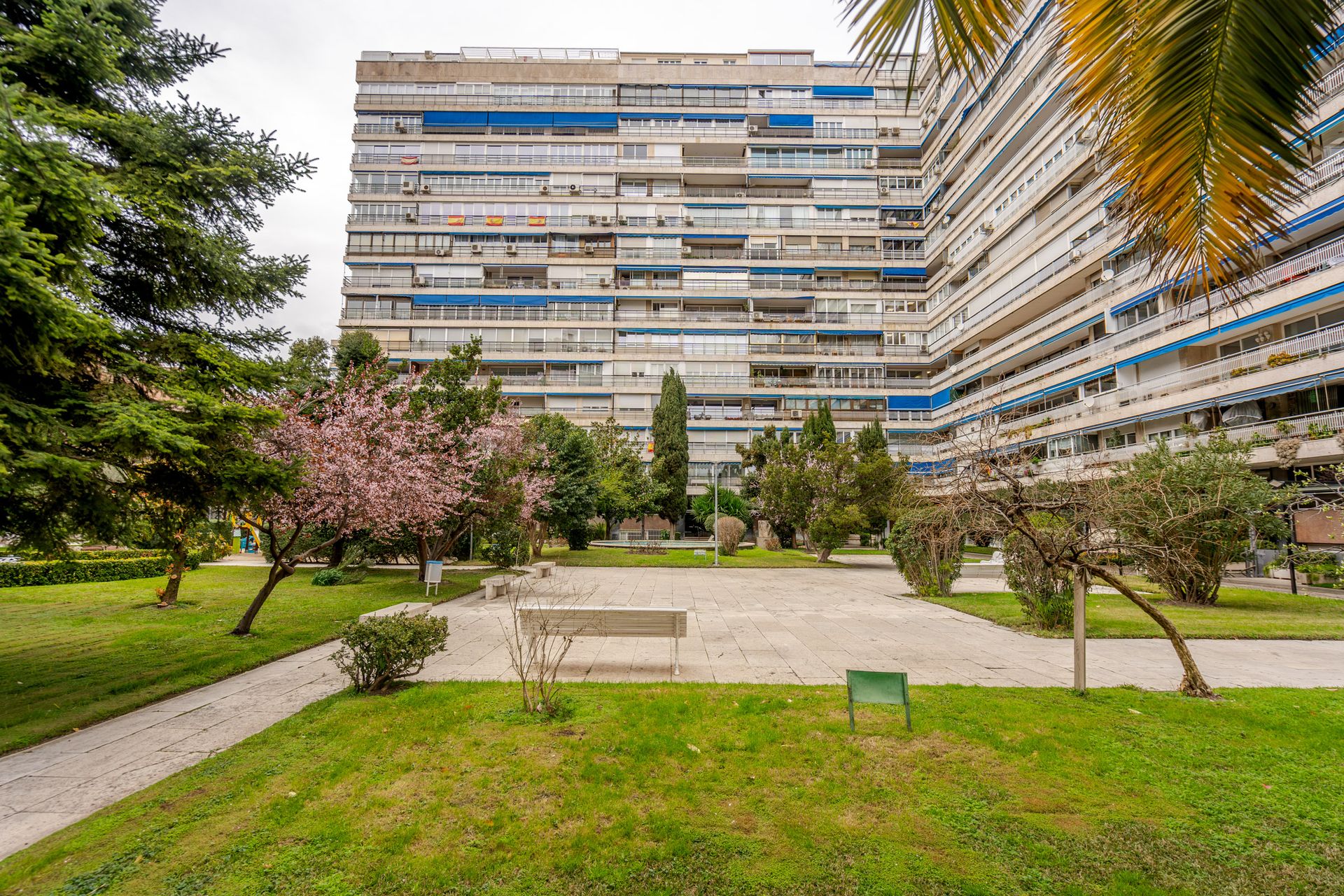 Beberapa Rumah di Madrid, Calle del Maestro Ángel Llorca 12643052