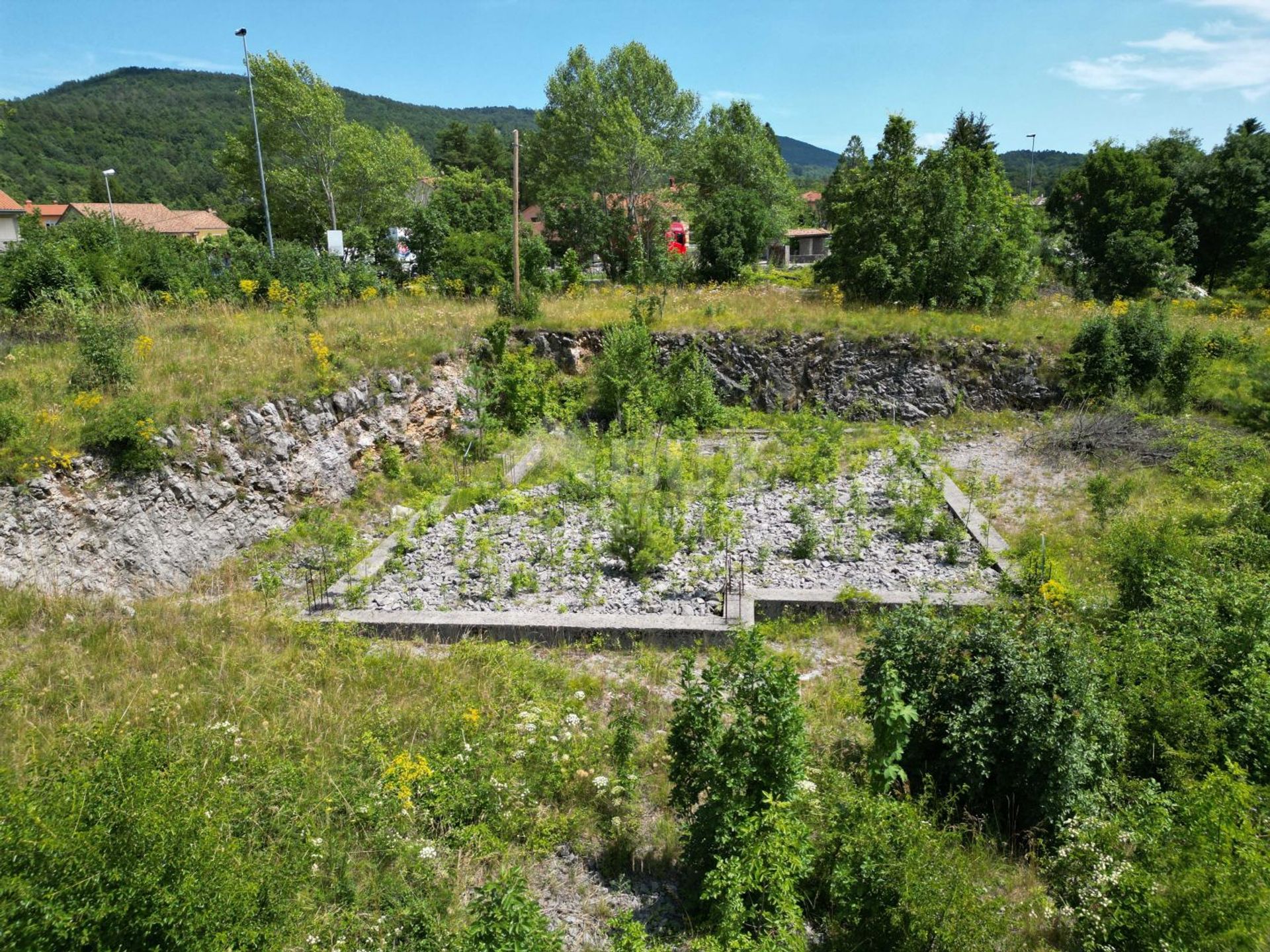 土地 在 Rupa, Primorje-Gorski Kotar County 12643217