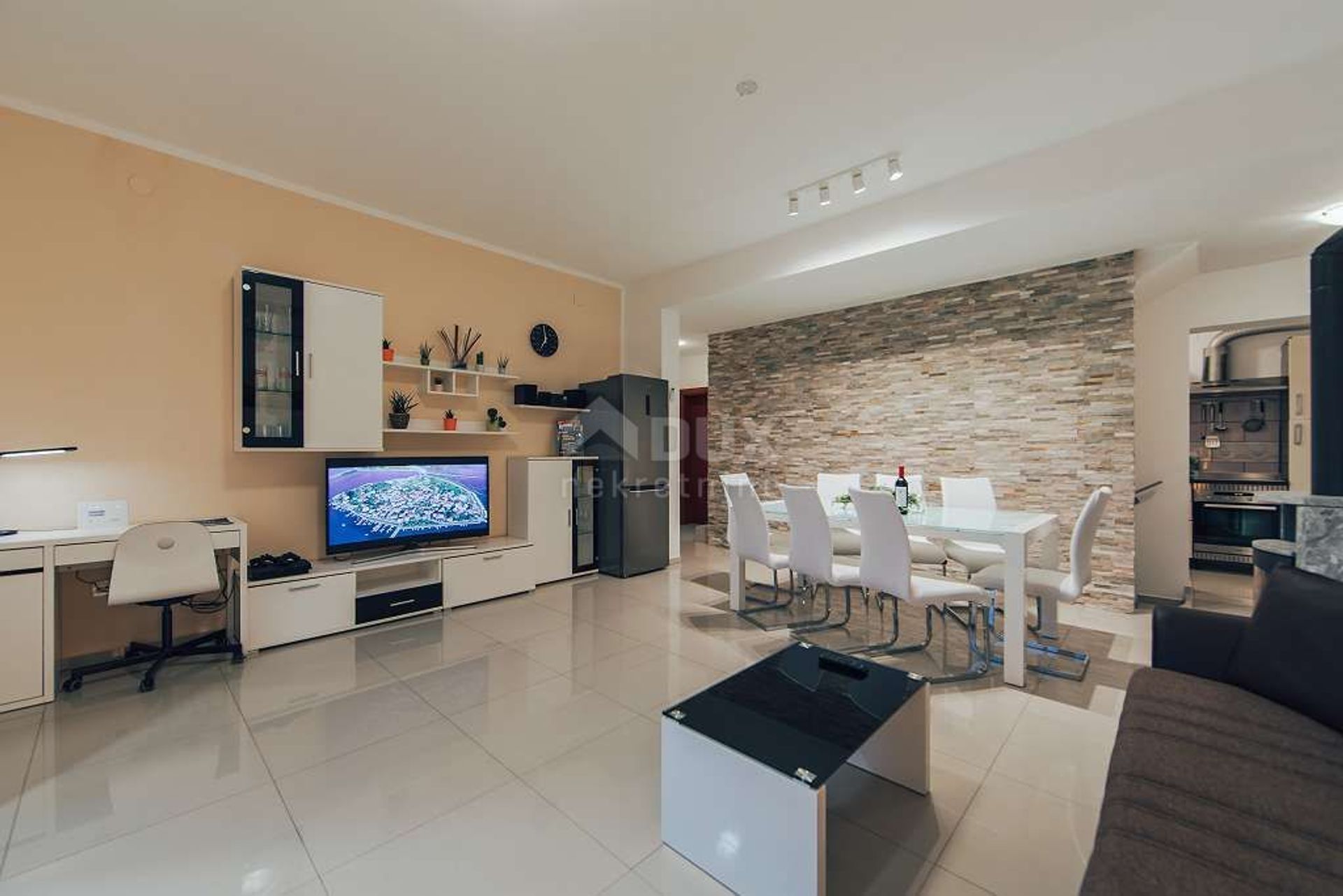 House in Privlaka, Zadar County, Zadar County 12643245