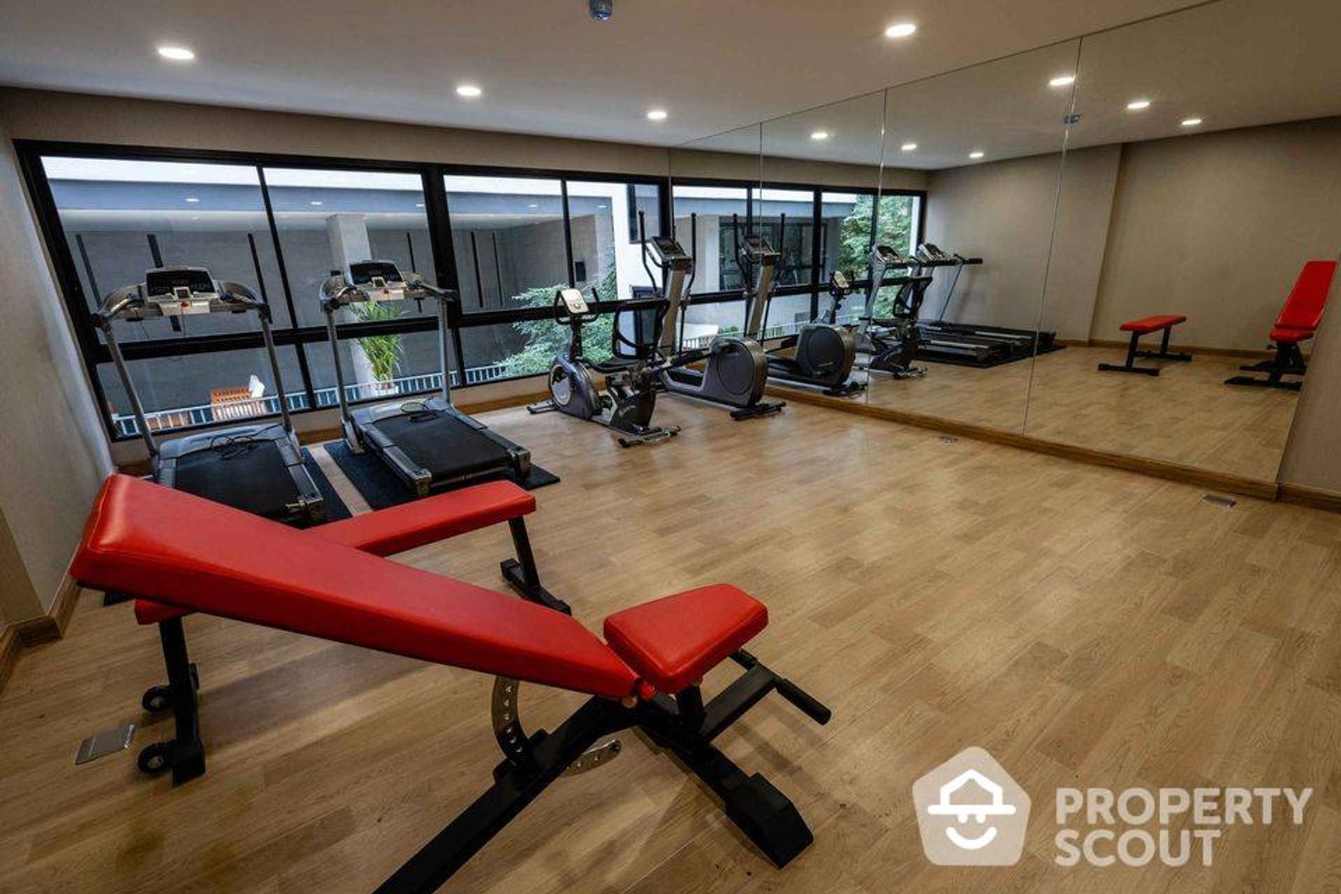 Condominium in Phaya Thai, Krung Thep Maha Nakhon 12643853