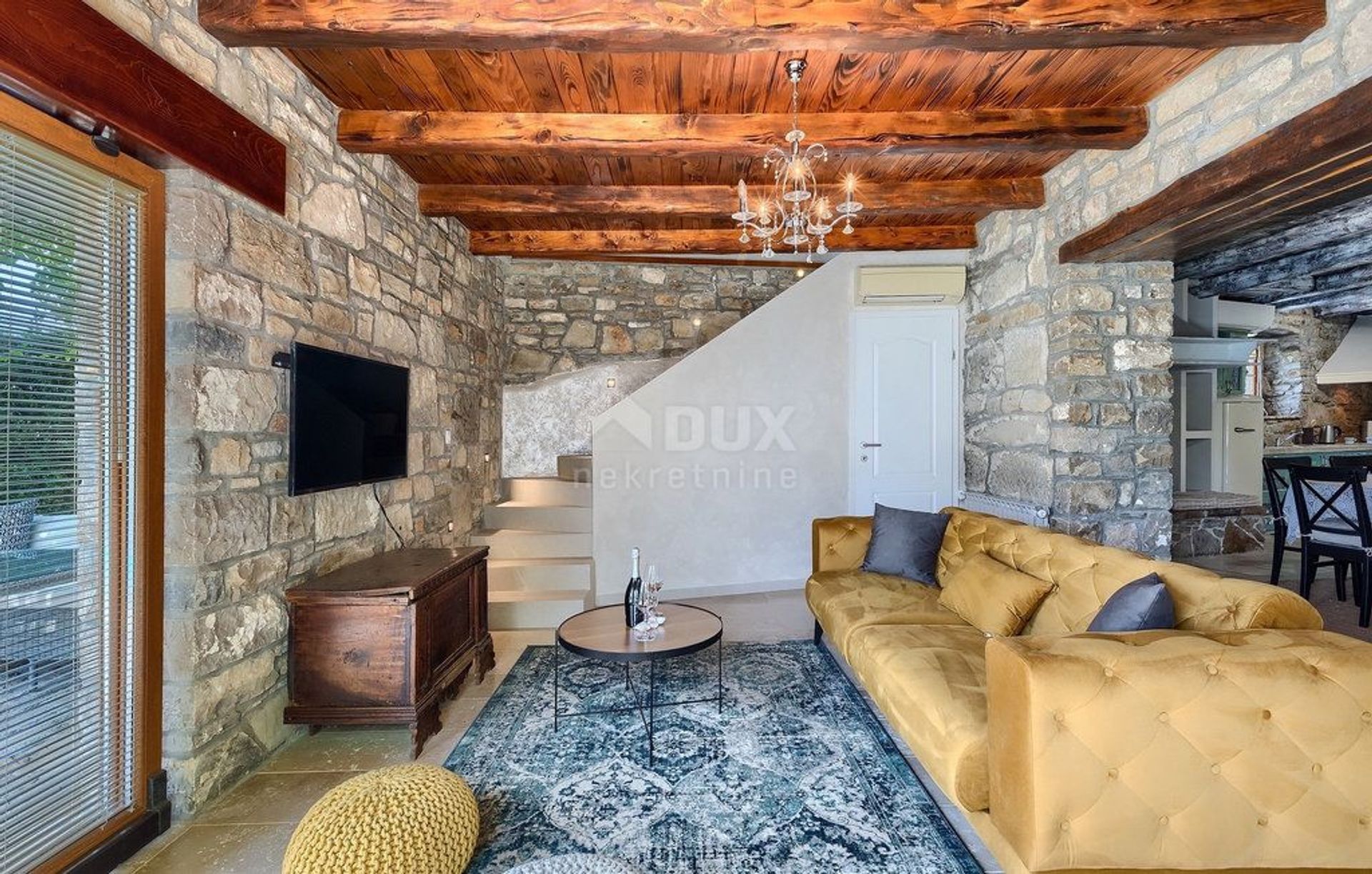 casa en Buzet, Istria County 12644301