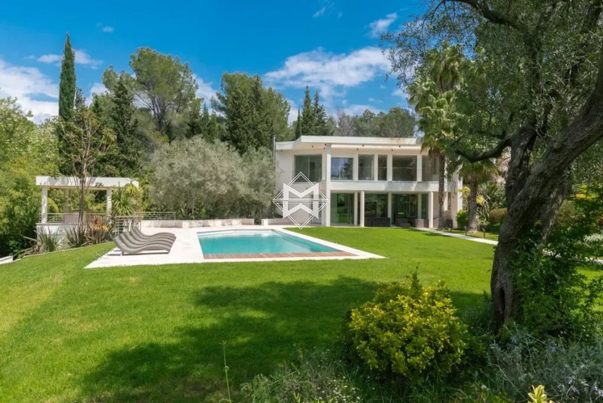 Rumah di Mougins, Alpes-Maritimes 12644945