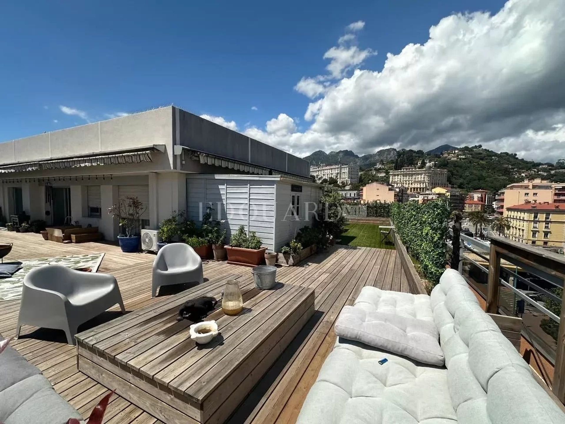 Condominium in Menton, Alpes-Maritimes 12645020