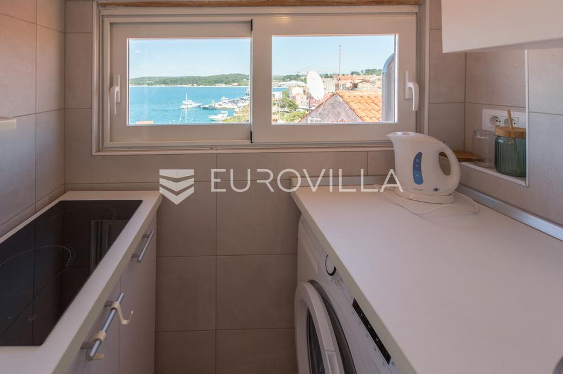 Condominio en Rovinj, Istarska županija 12645142