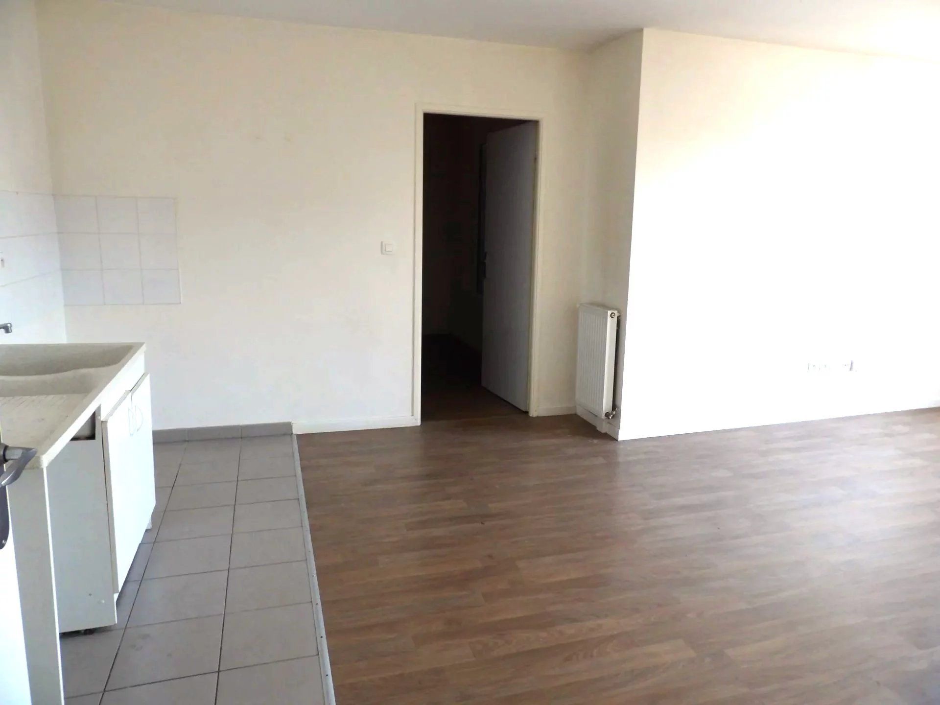 Condominium in Morangis, Essonne 12645785