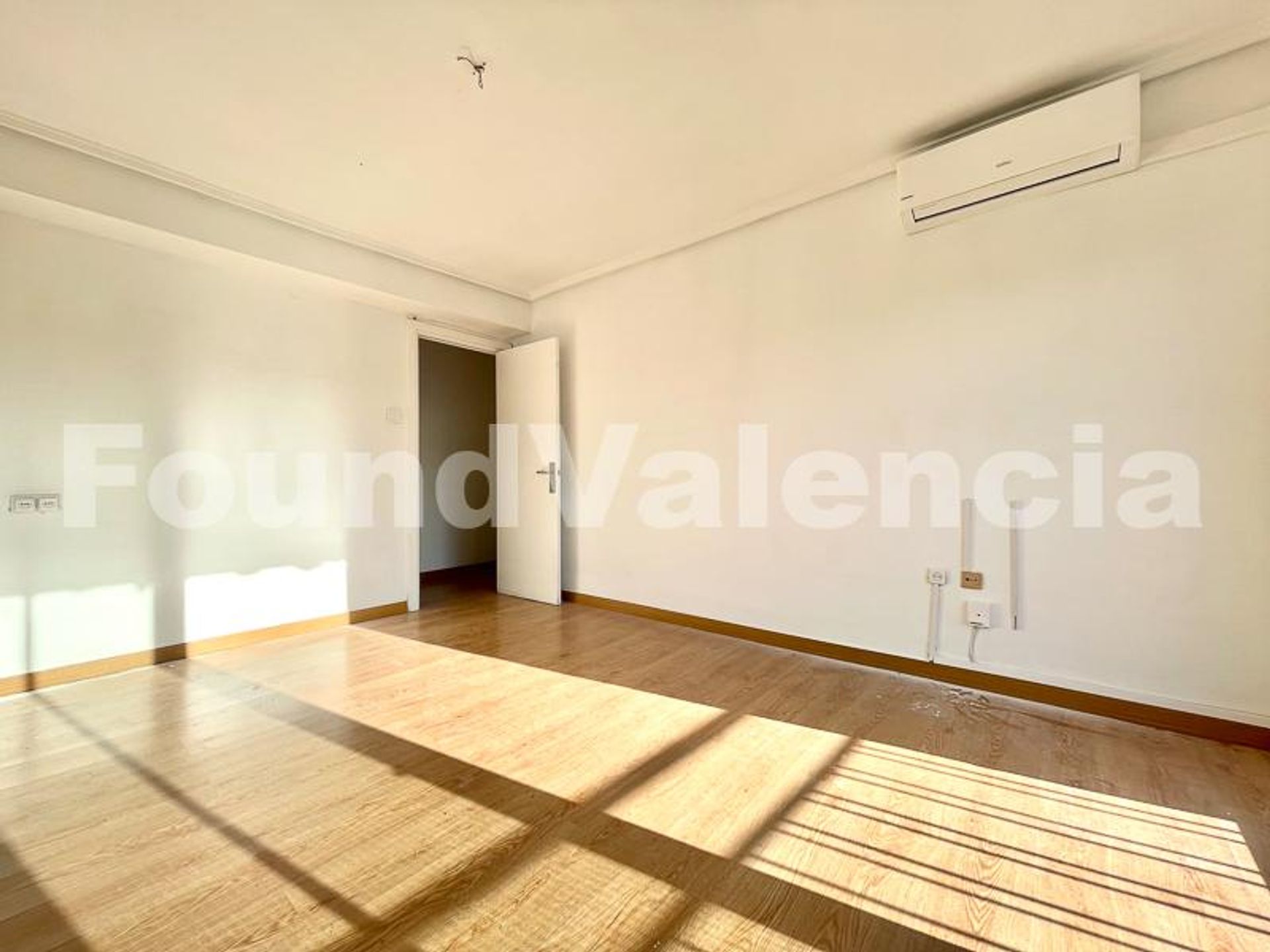 Condominio nel València, Comunidad Valenciana 12647452