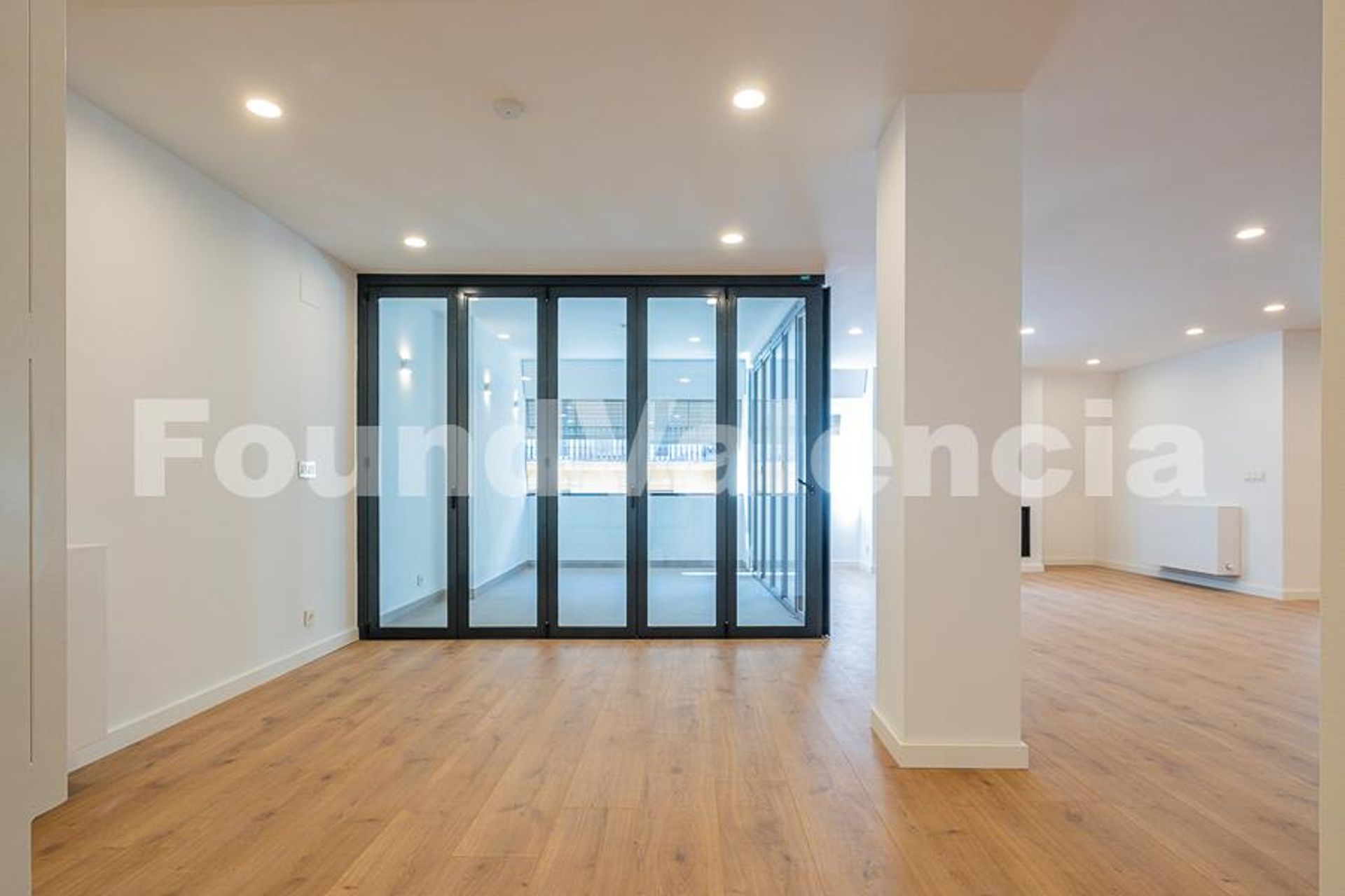 Condominio en València, Comunidad Valenciana 12647460