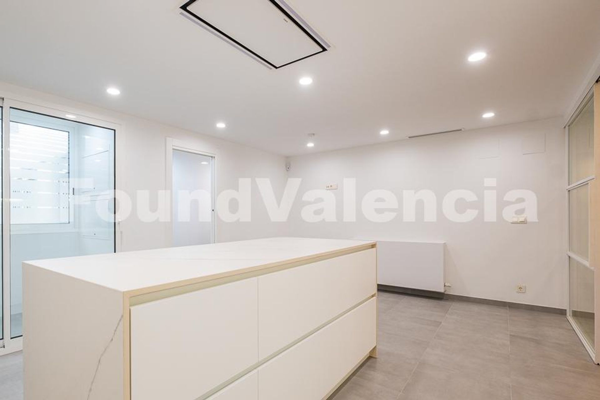 Condominio en València, Comunidad Valenciana 12647460