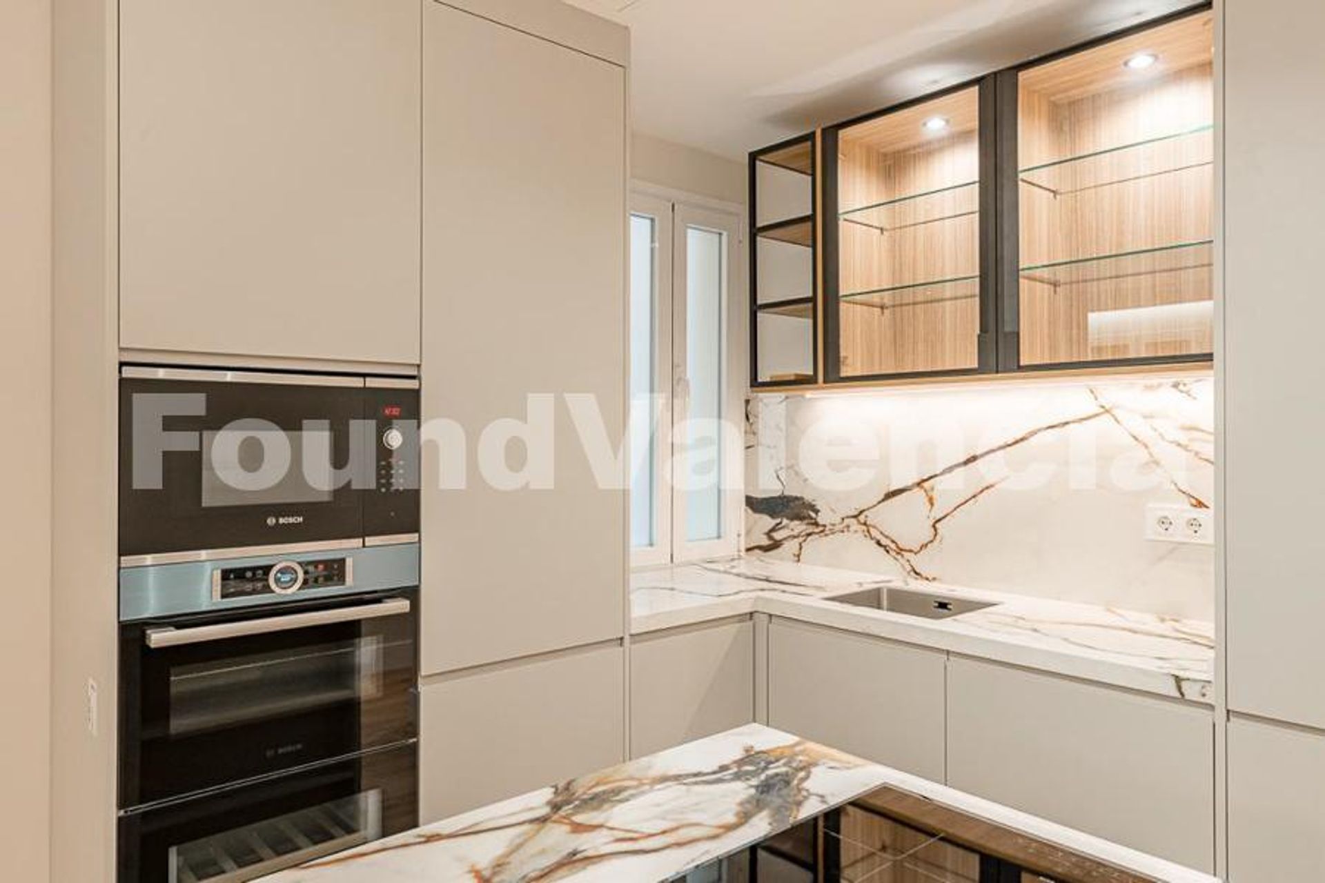 Condominio en Madrid, Comunidad de Madrid 12647469