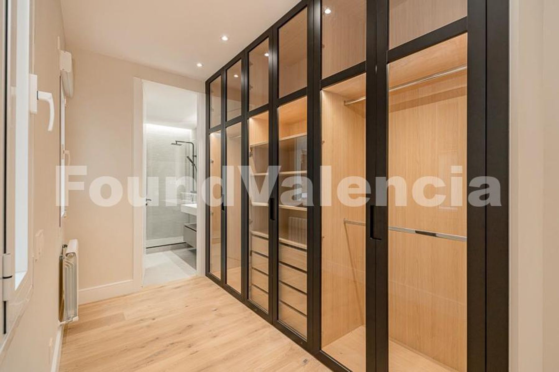 Condominio en Madrid, Comunidad de Madrid 12647469