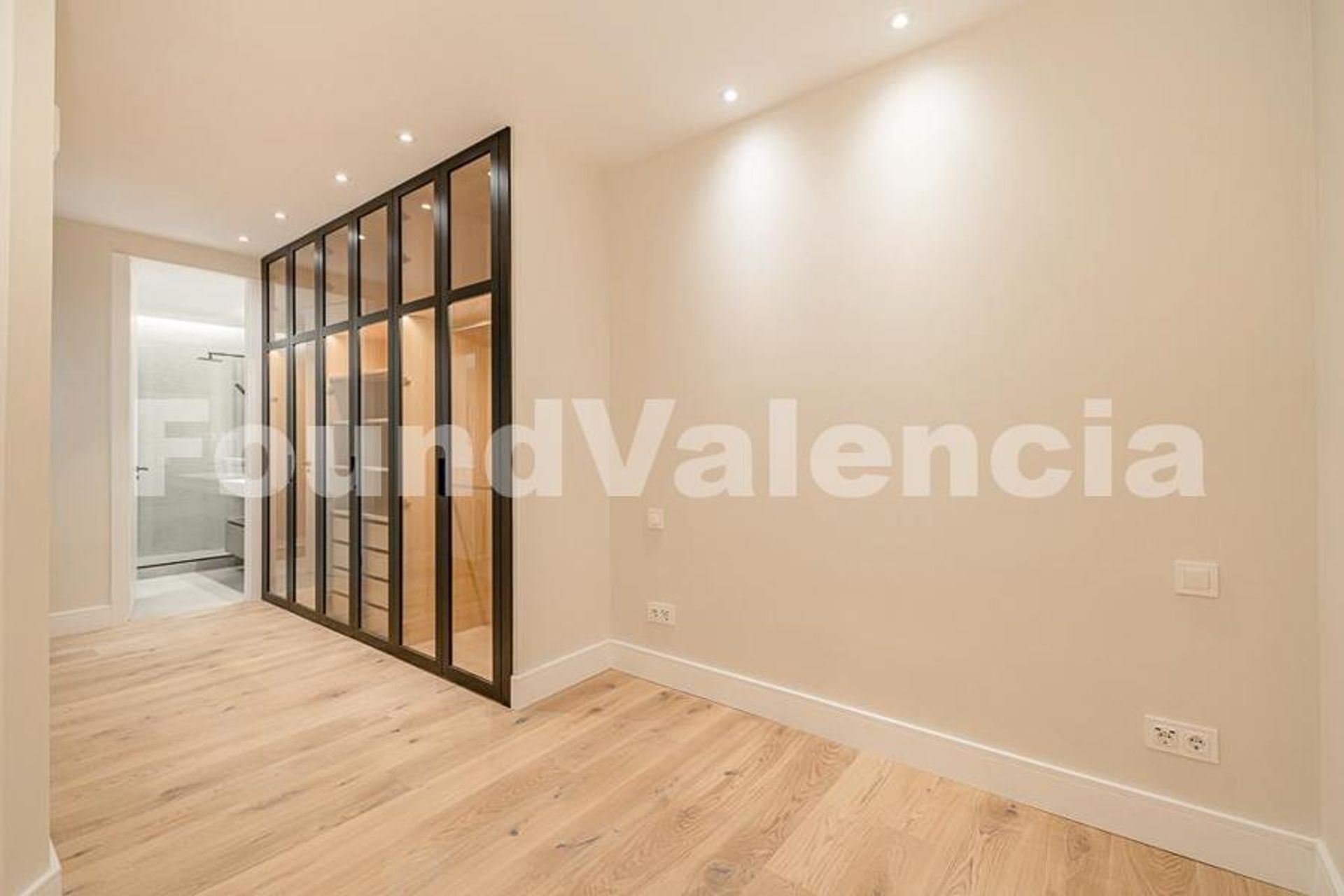 Condominio en Madrid, Comunidad de Madrid 12647469