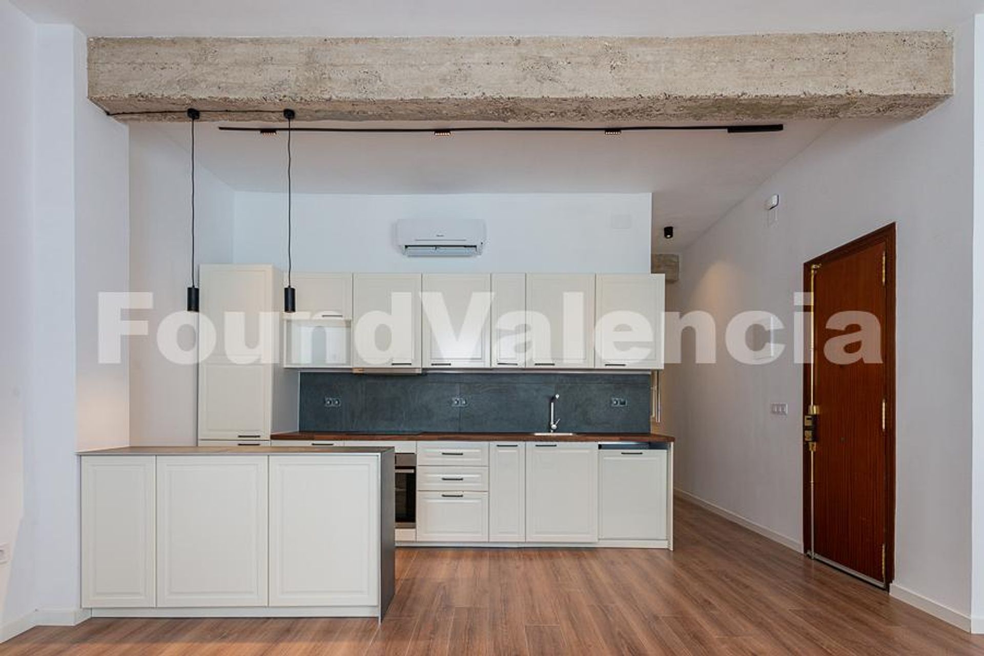 קוֹנדוֹמִינִיוֹן ב València, Comunidad Valenciana 12647507