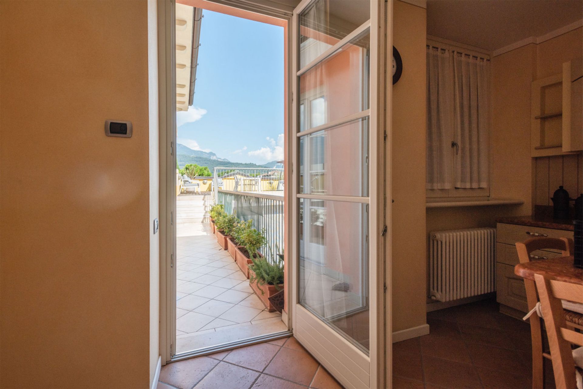 Osakehuoneisto sisään Riva del Garda, Trentino-Alto Adige 12648379