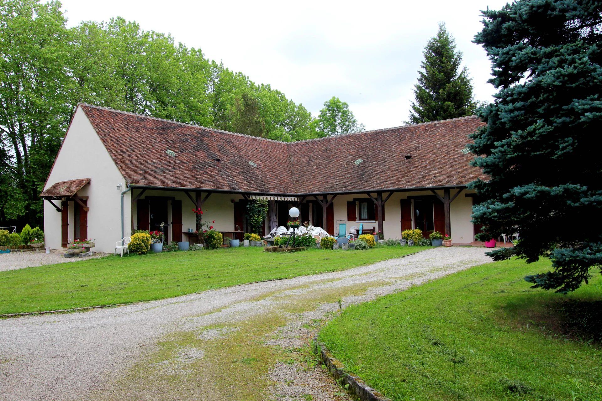 rumah dalam Noisy-sur-École, Seine-et-Marne 12649301