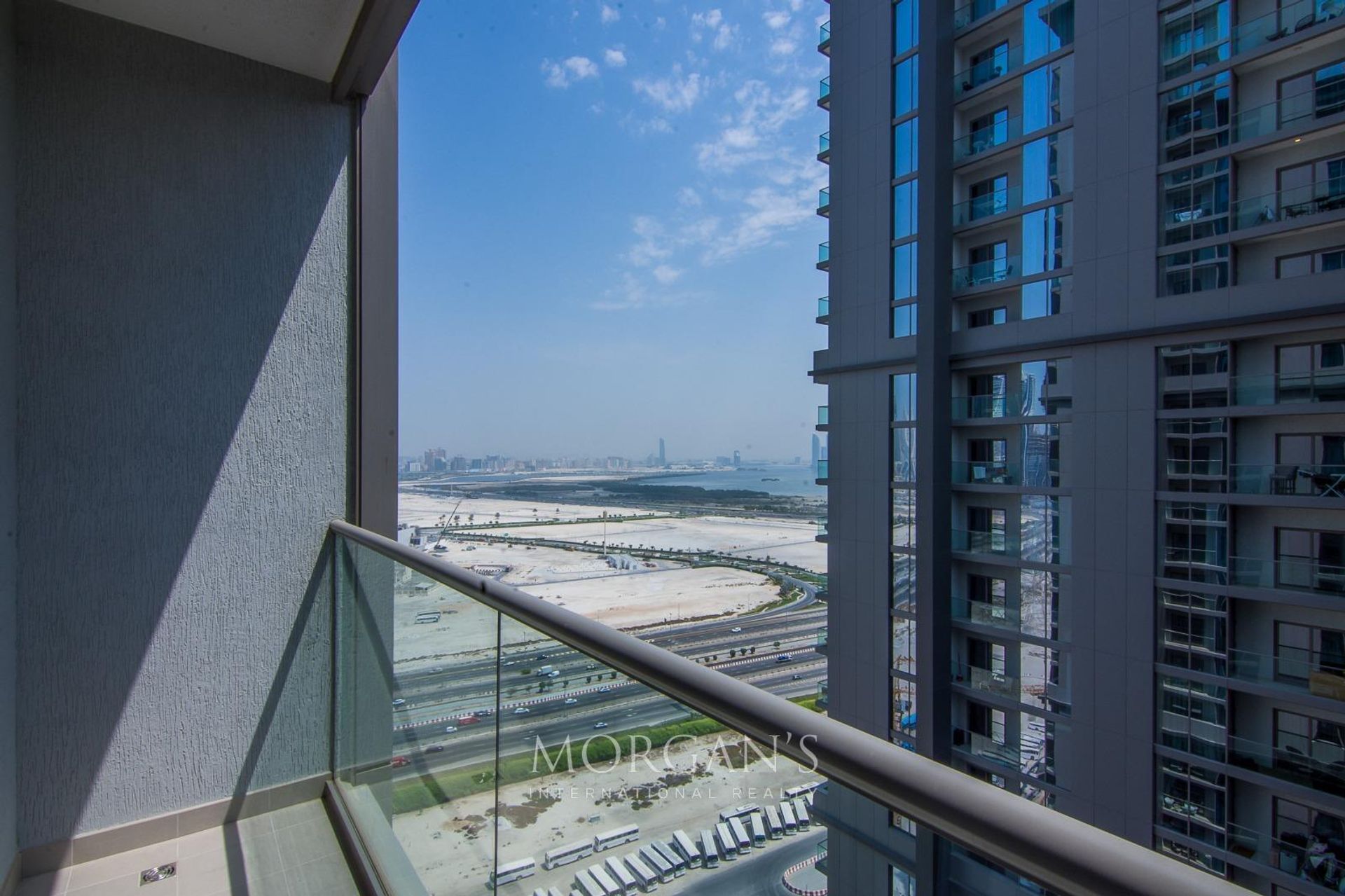 Condominium in Dubai, Dubai 12649524