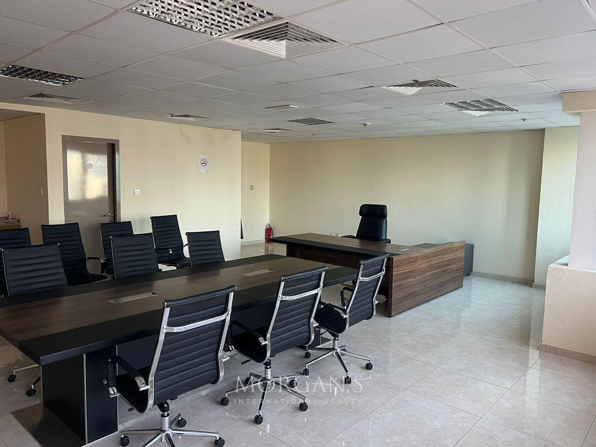 Bureau dans Dubai, Dubai 12649539