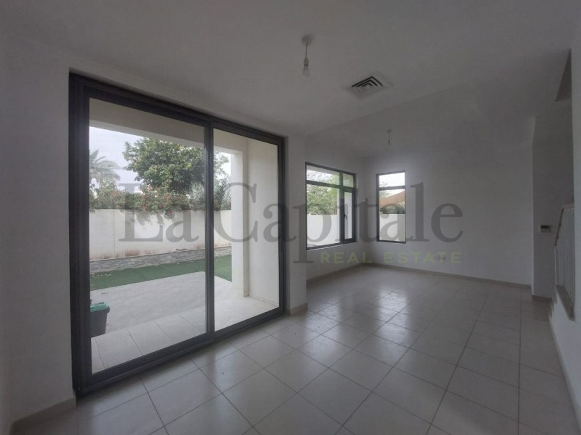 rumah dalam Dubai, Dubai 12650172