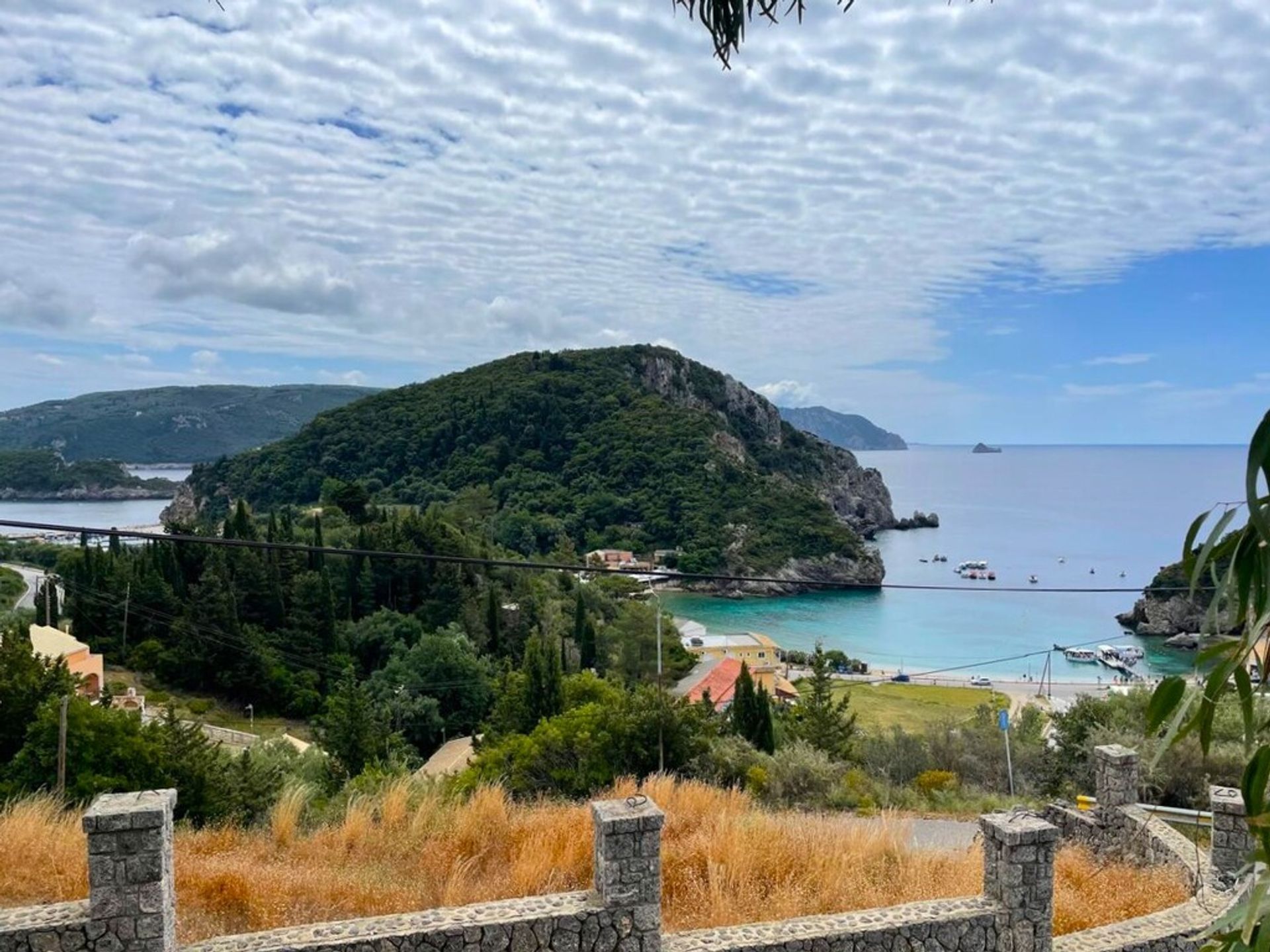 بيع بالتجزئة في Paleokastritsa,  12650809