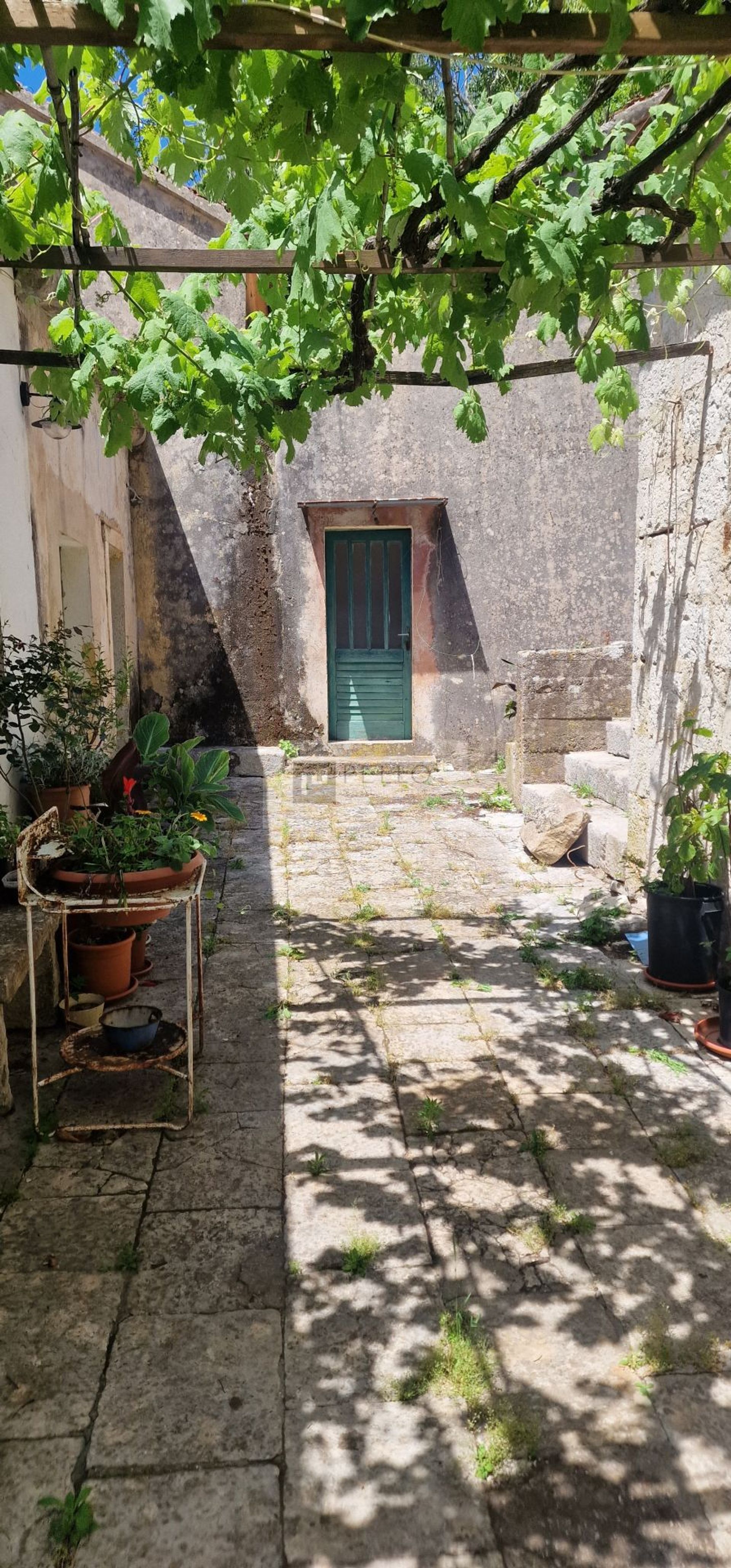 casa en Donja Banda, Dubrovnik-Neretva County 12650969