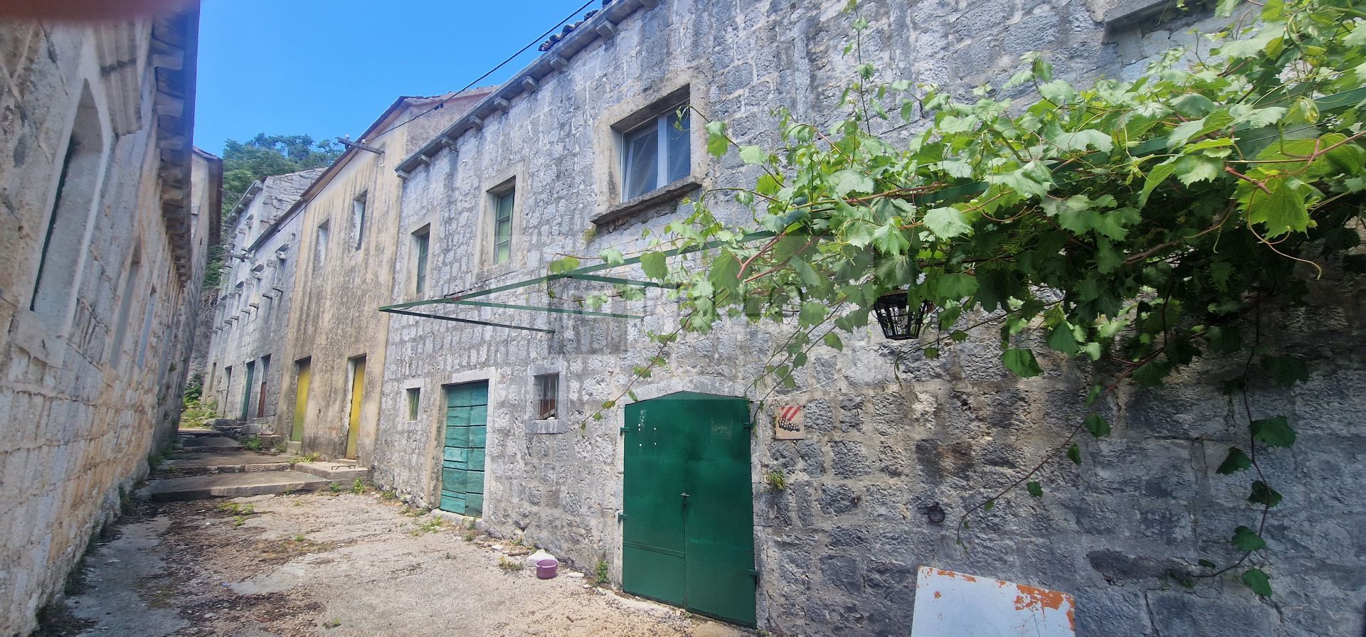 Hus i Trpanj, Dubrovacko-Neretvanska Zupanija 12650969