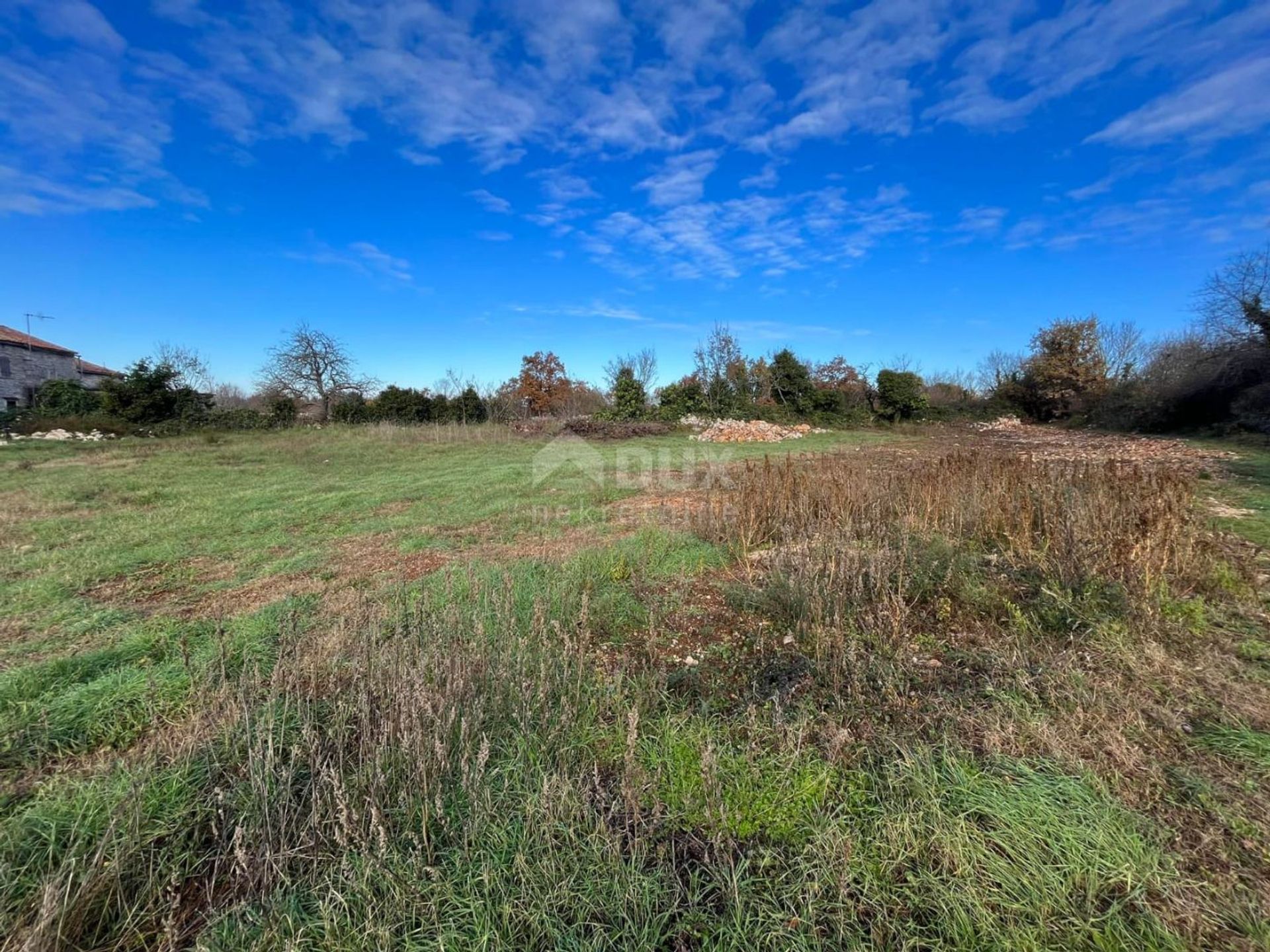 Tierra en Svetvinčenat, Istria County 12651330