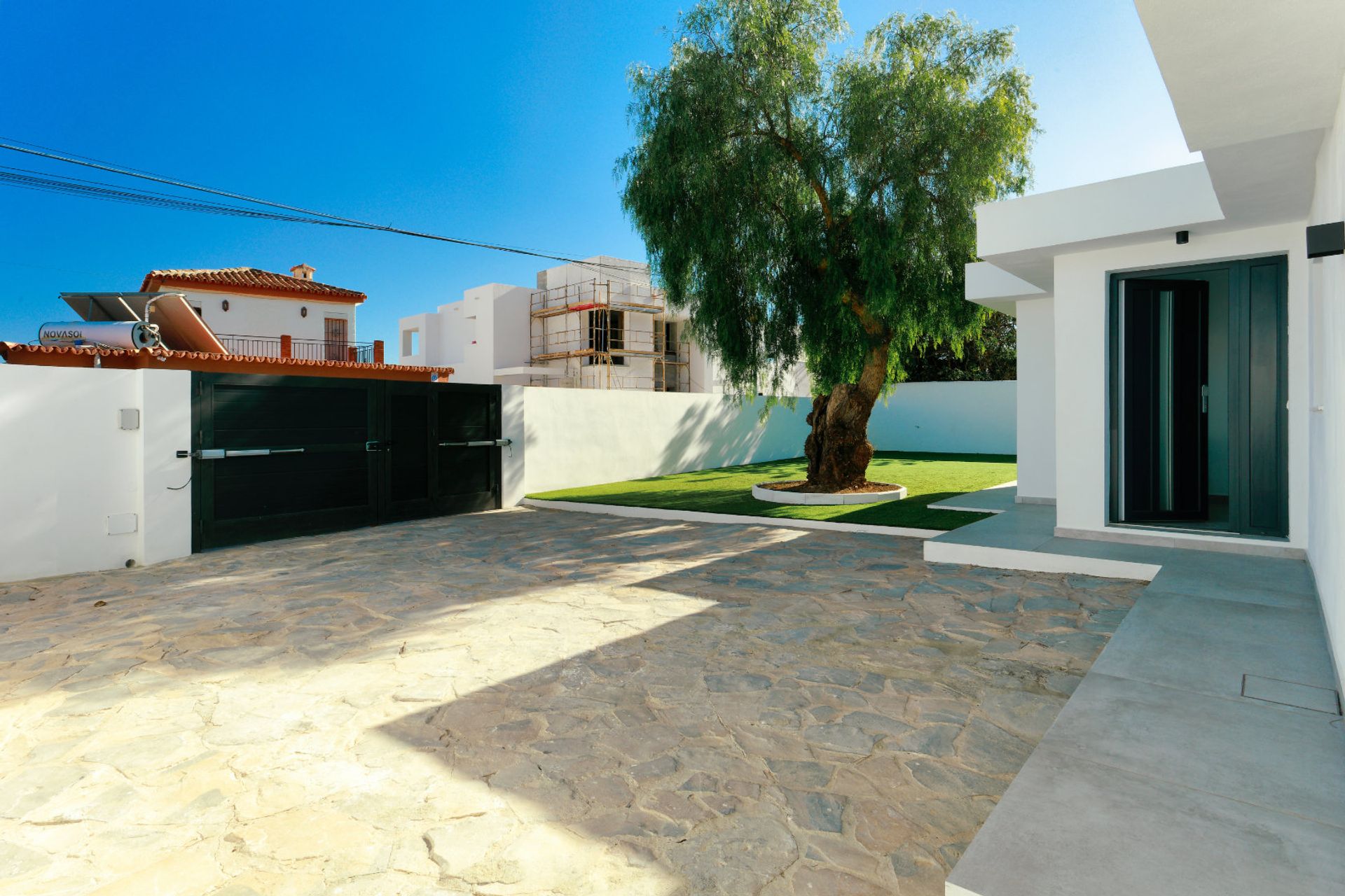 House in Benalmádena, Andalucía 12652128