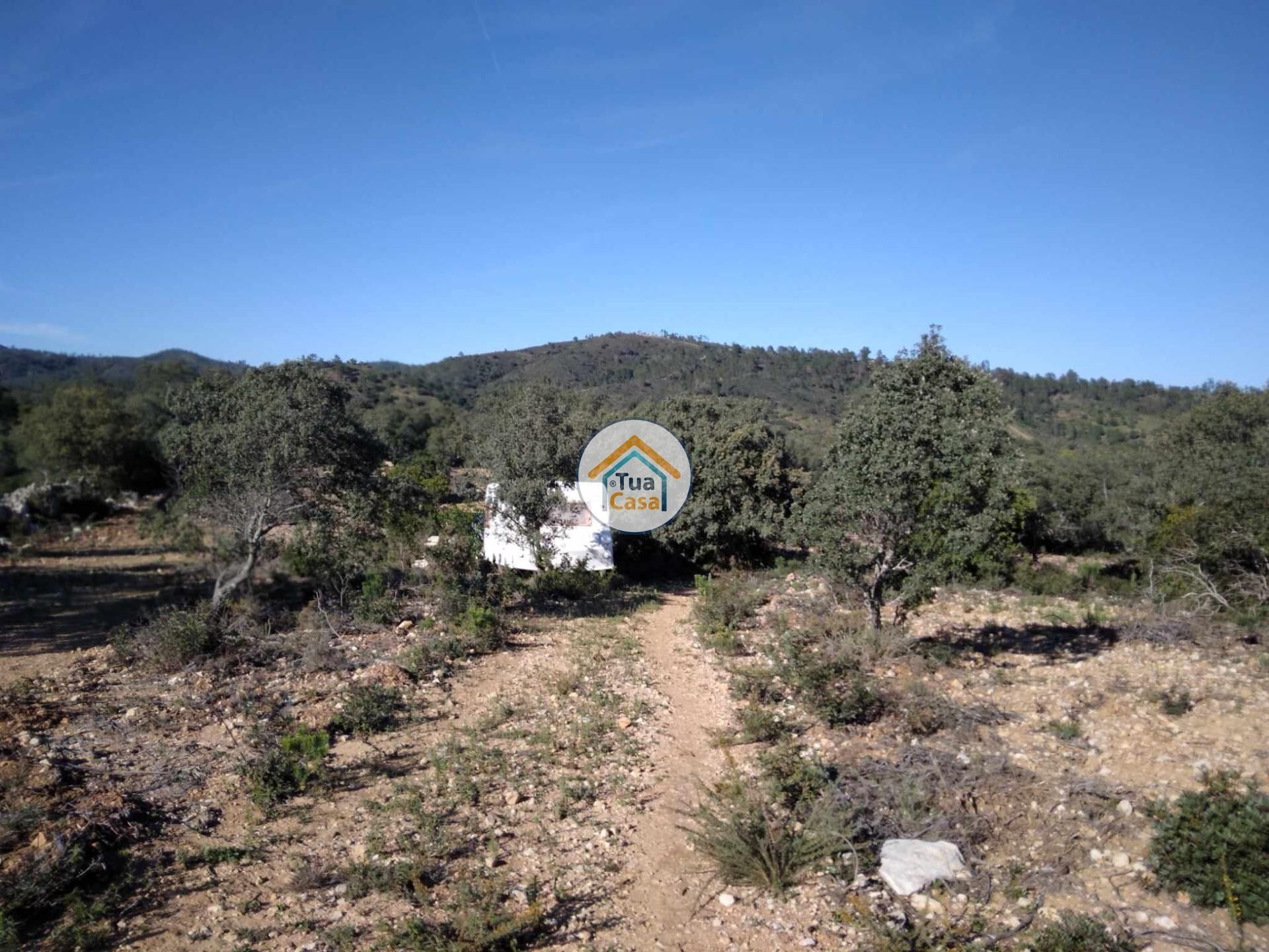 Tierra en São Brás de Alportel, Faro District 12652480