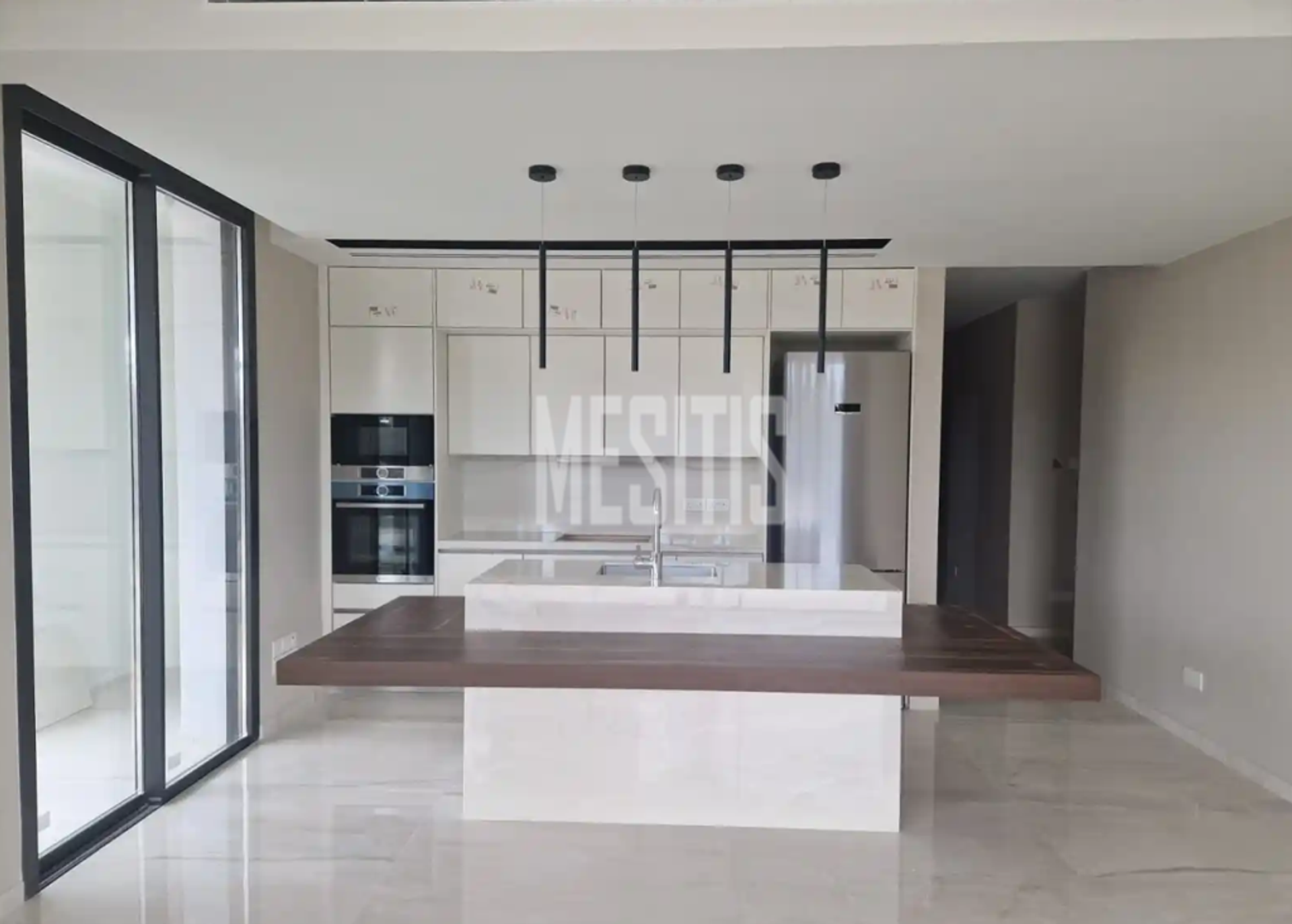 Condominio en Nicosia, Lefkosia 12652634