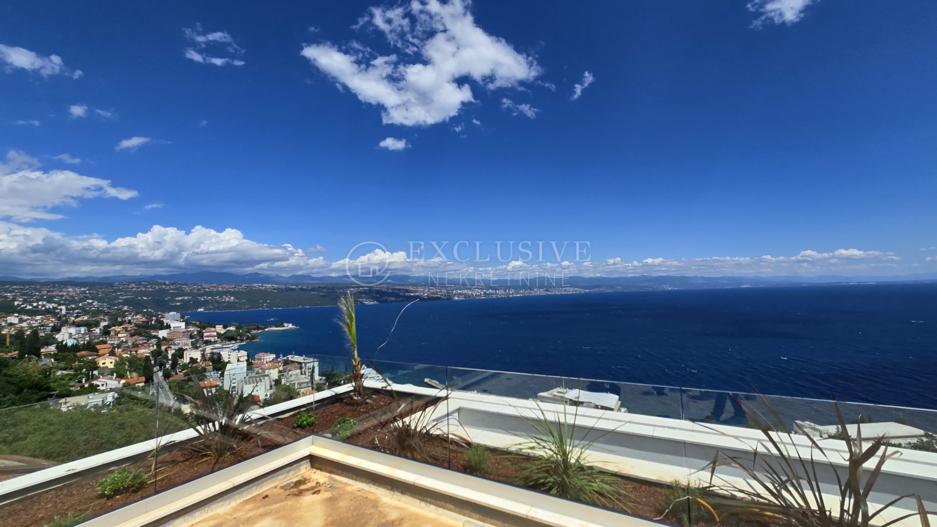 Condominium dans Opatija, Primorsko-Goranska Zupanija 12653686