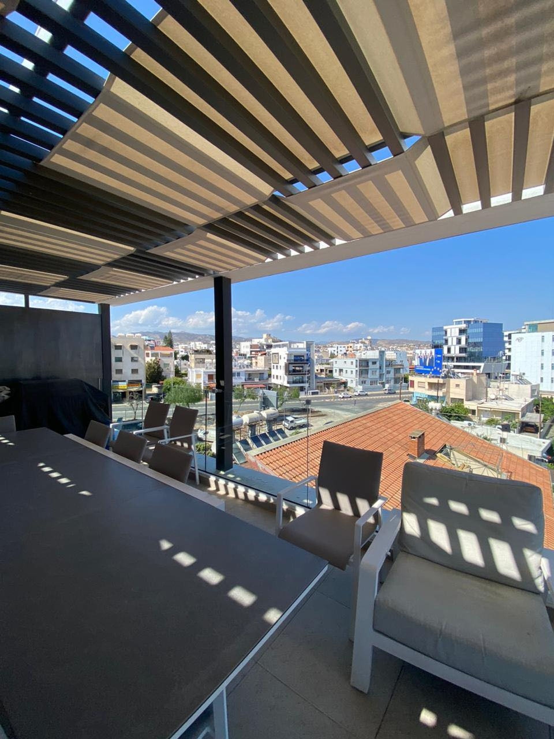 Condominium in Mesa Geitonia, Limassol 12653802