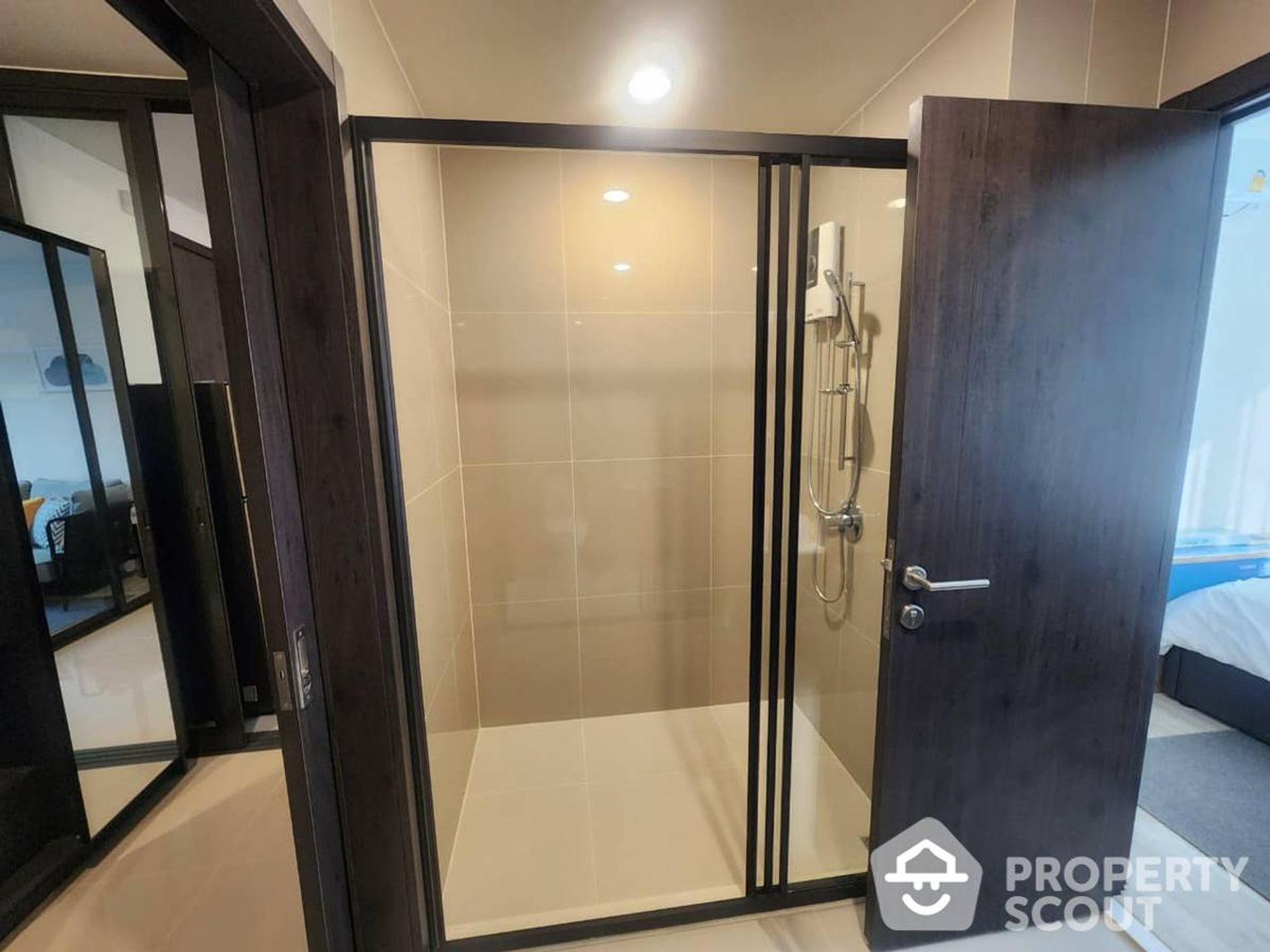 Condominium in Huai Khwang, Krung Thep Maha Nakhon 12654412