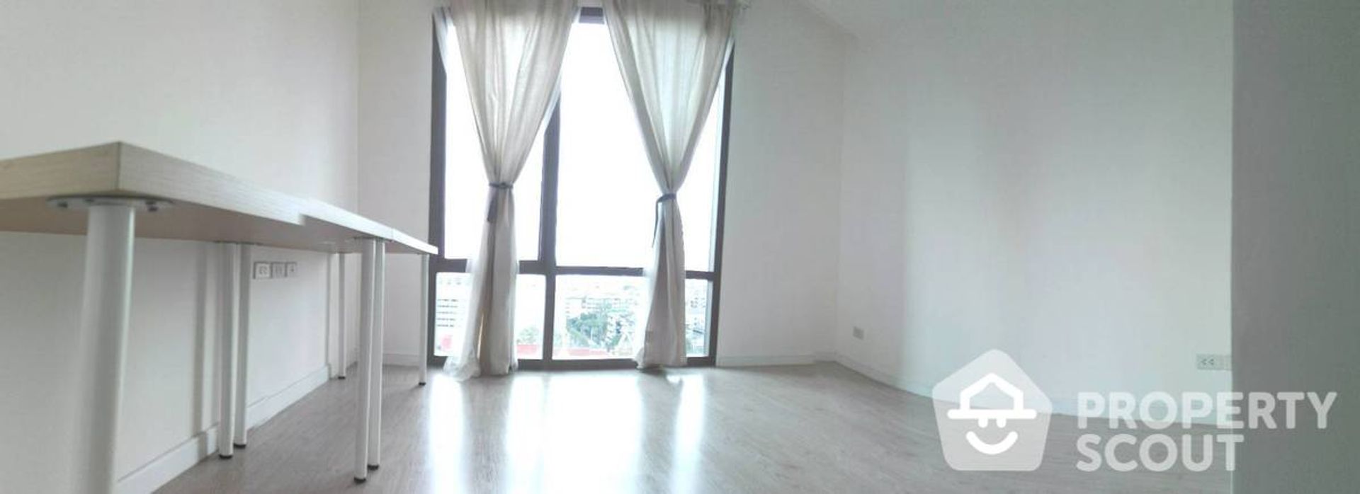 Condominium in Bang Khlo, Krung Thep Maha Nakhon 12654472