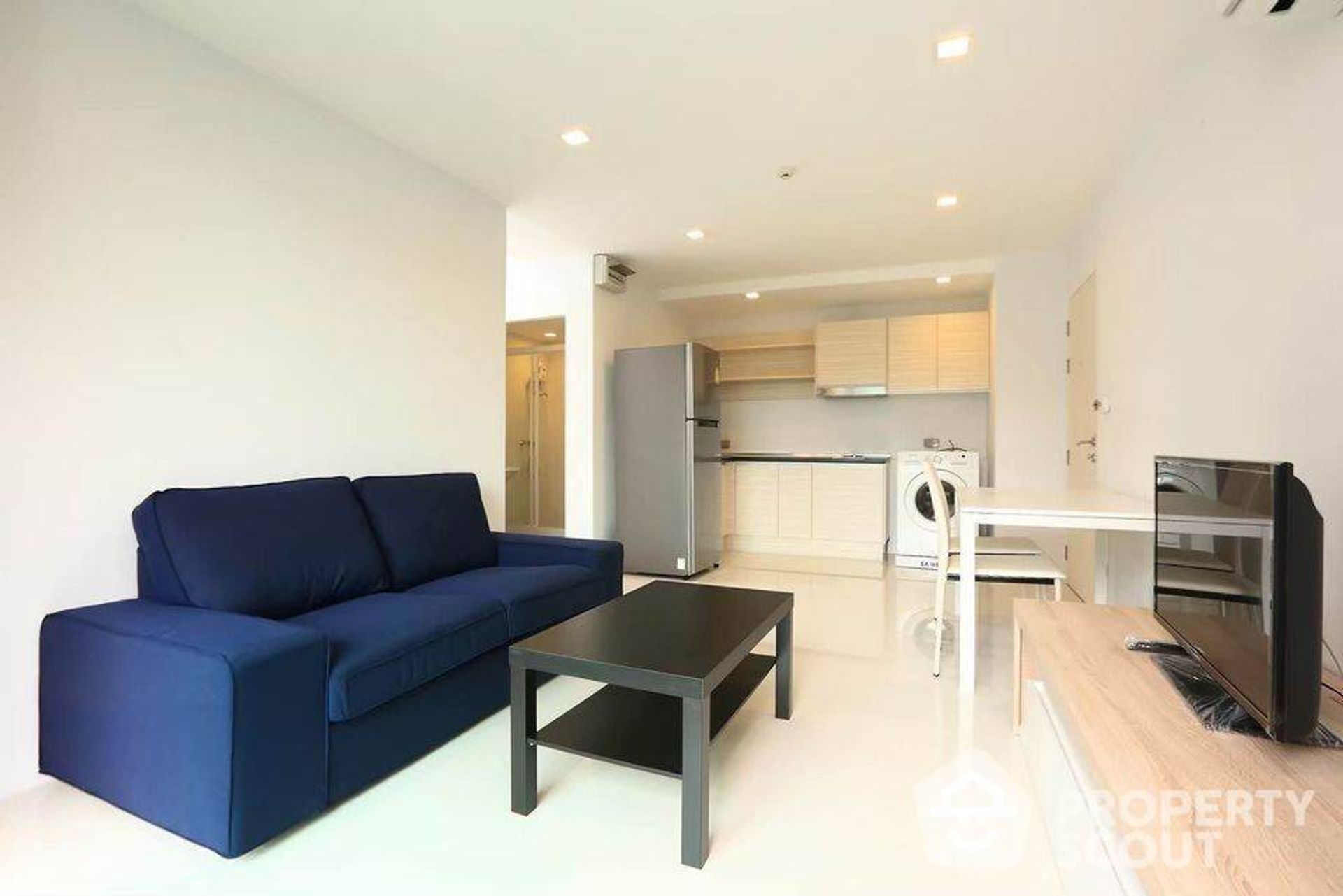 Condominium in Phra Khanong, Krung Thep Maha Nakhon 12654569