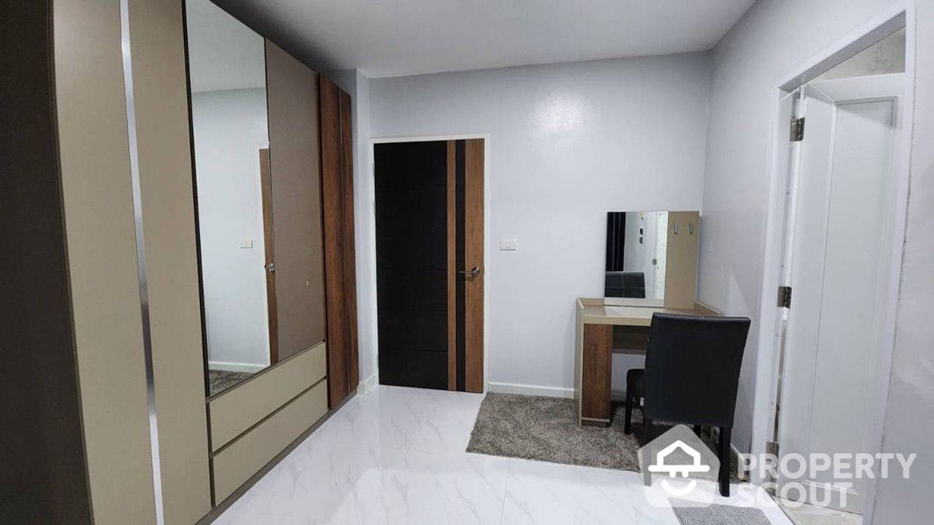 Condominium in , Krung Thep Maha Nakhon 12654725