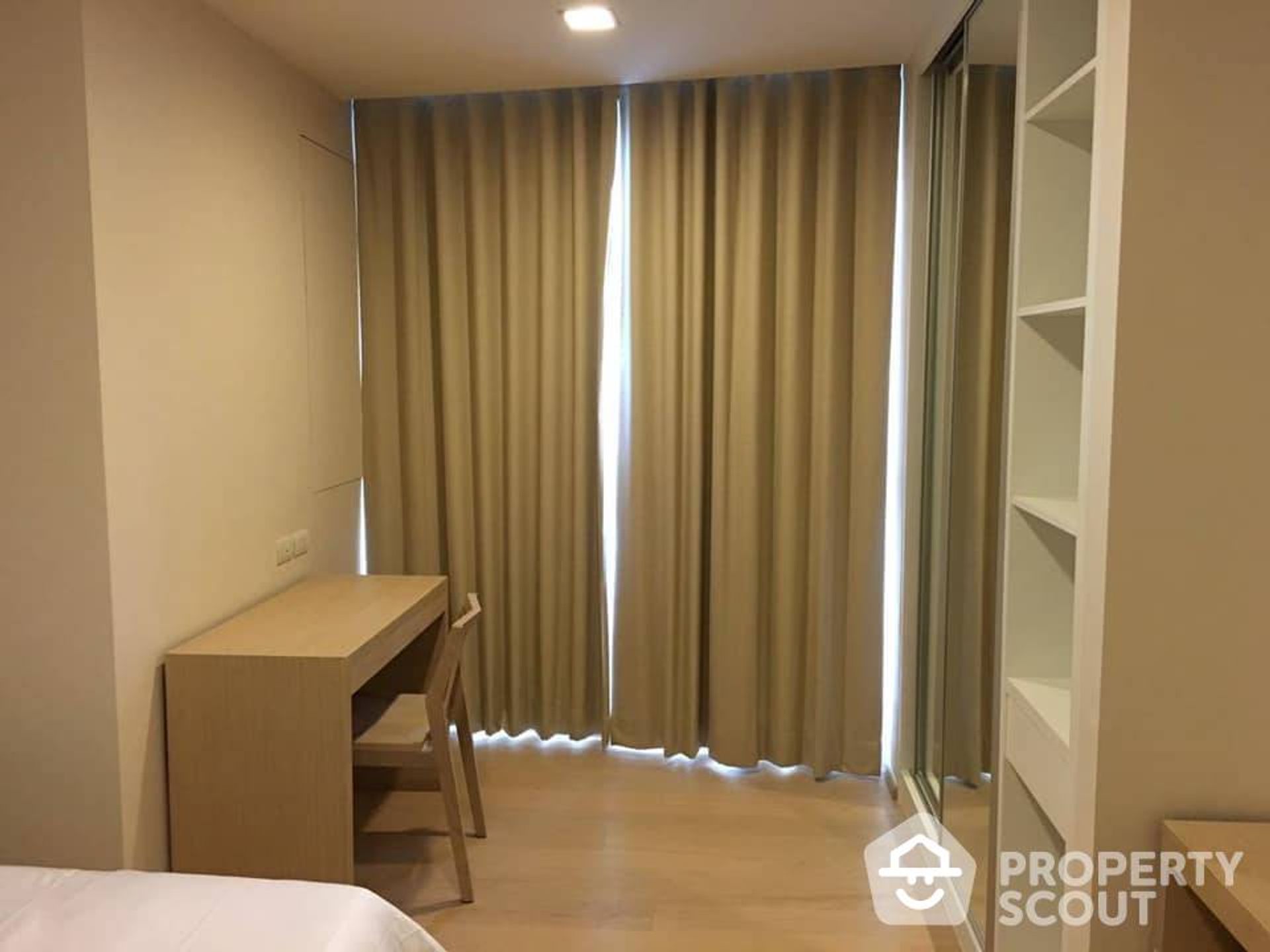 Condominium in Watthana, Krung Thep Maha Nakhon 12654889