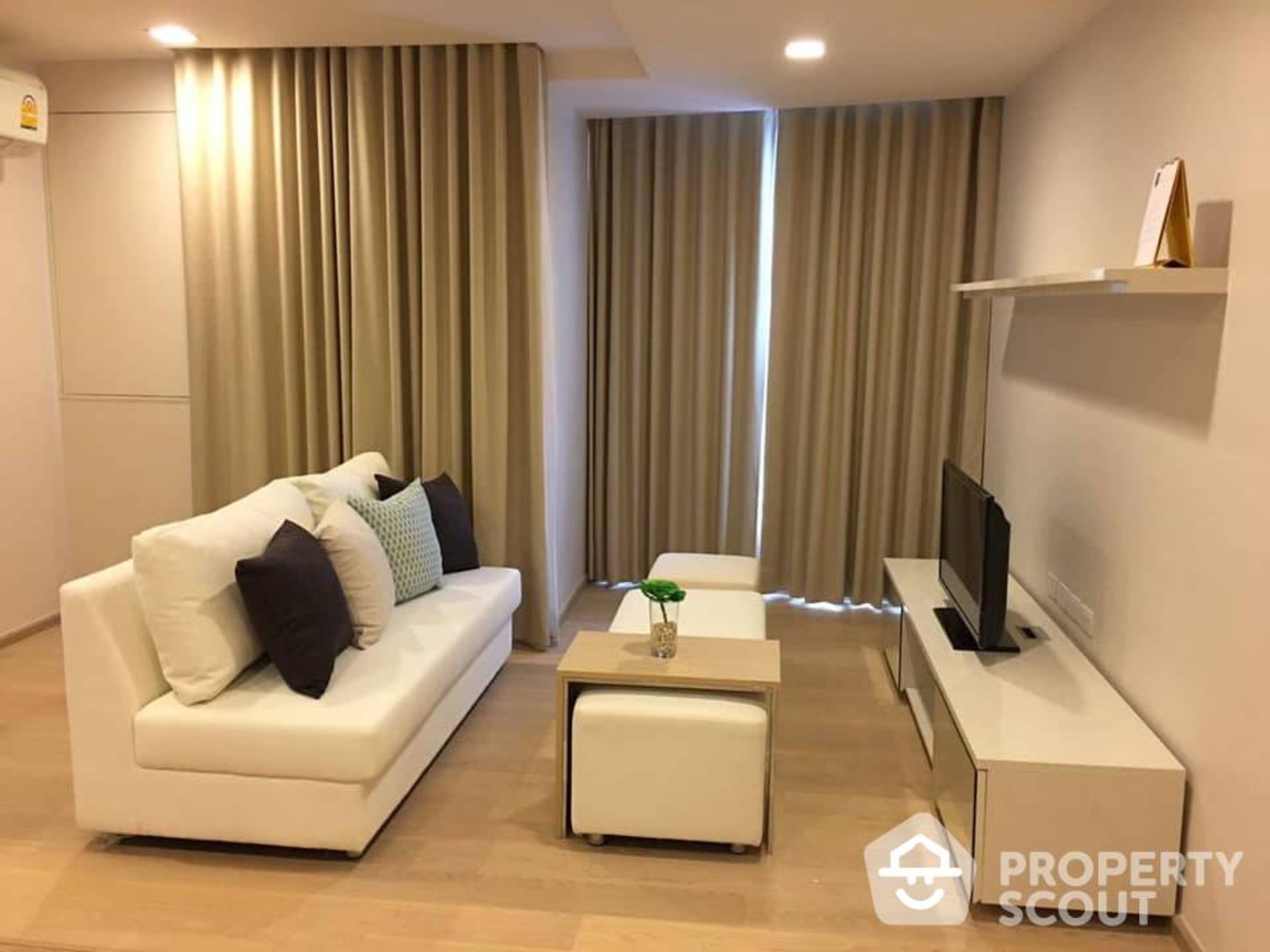 Condominium in Watthana, Krung Thep Maha Nakhon 12654889