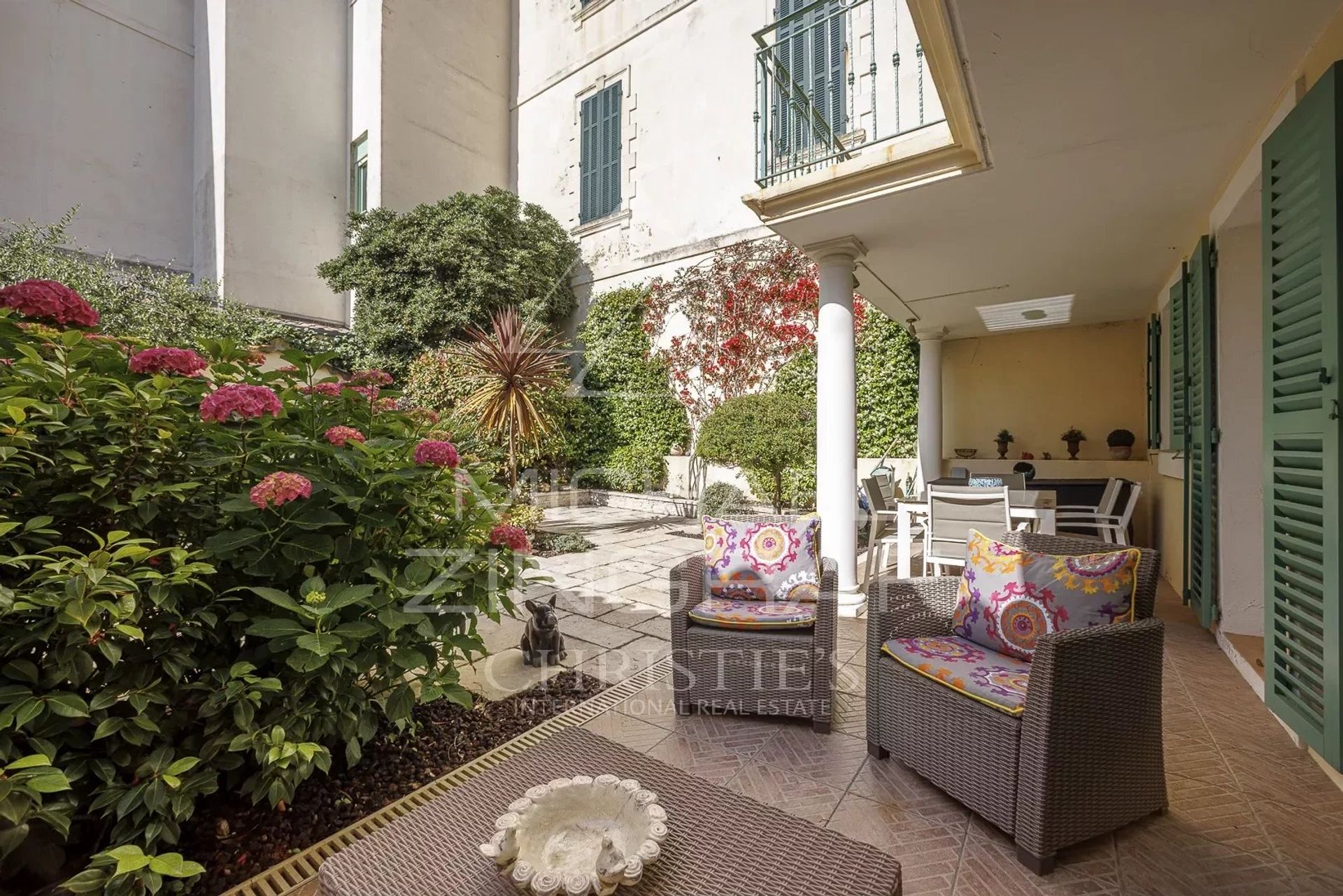 House in Cannes, Alpes-Maritimes 12664399