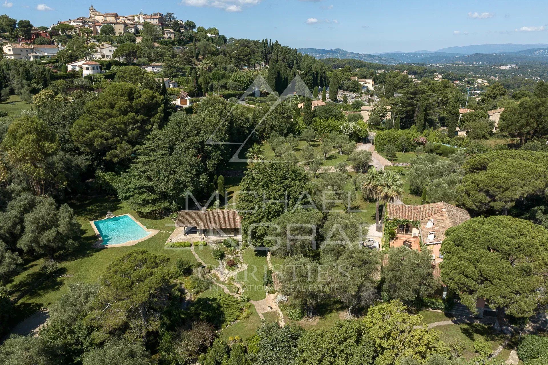 rumah dalam Mougins, Alpes-Maritimes 12664404