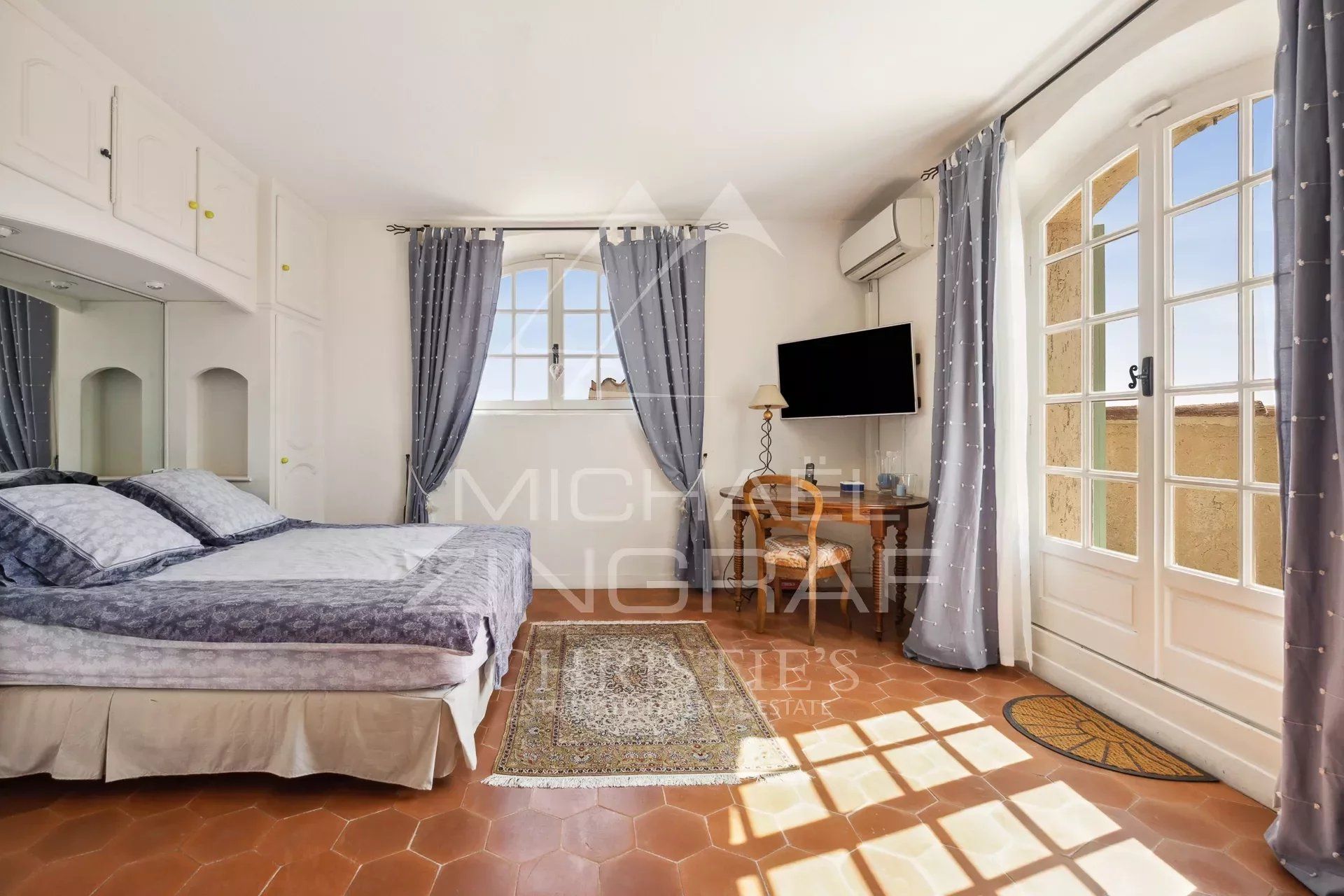 casa no Le Rouret, Alpes-Maritimes 12664414