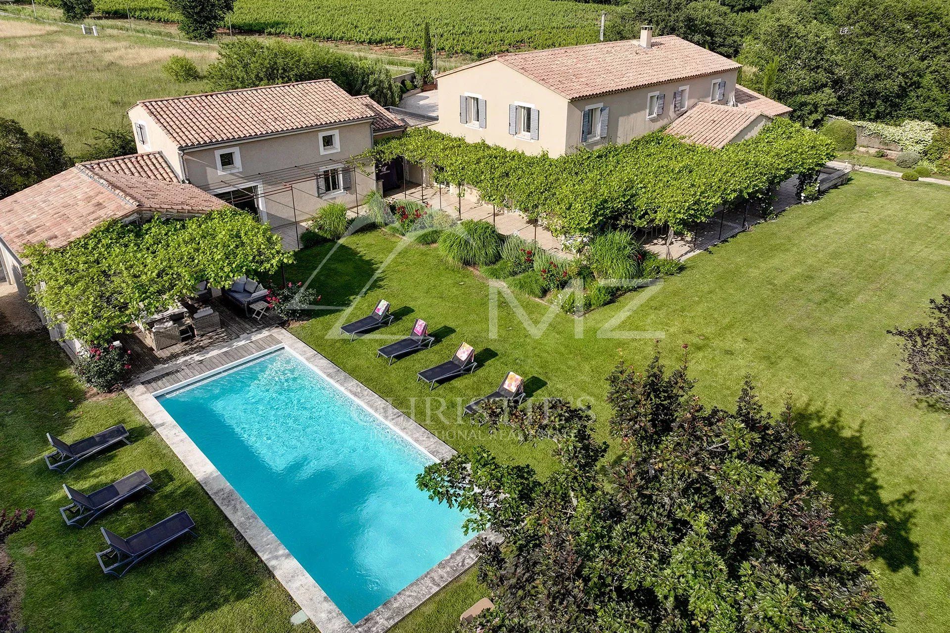 집 에 Saint-Saturnin-les-Apt, Provence-Alpes-Cote d'Azur 12664420