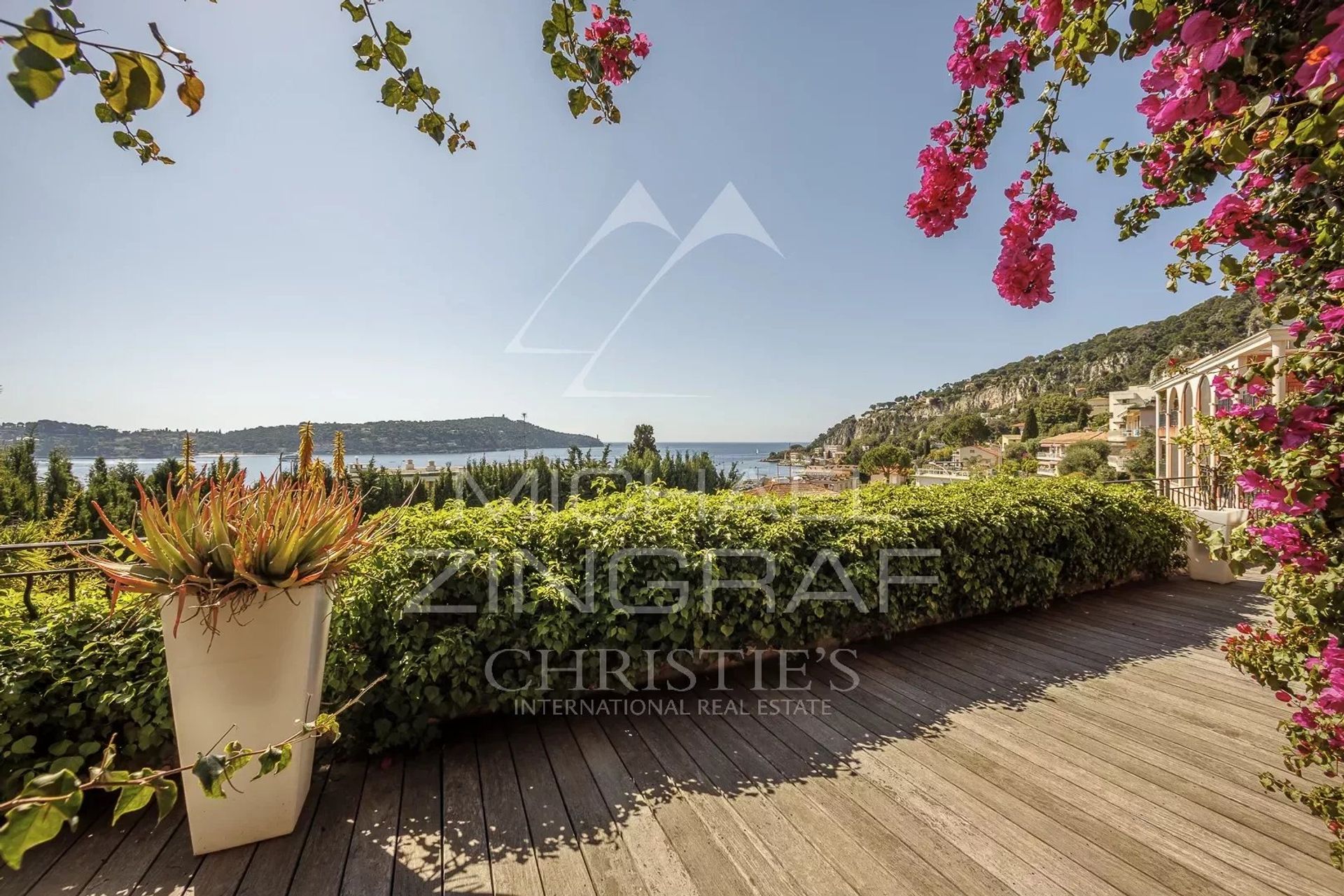 Condominium in Villefranche-sur-Mer, Alpes-Maritimes 12664424