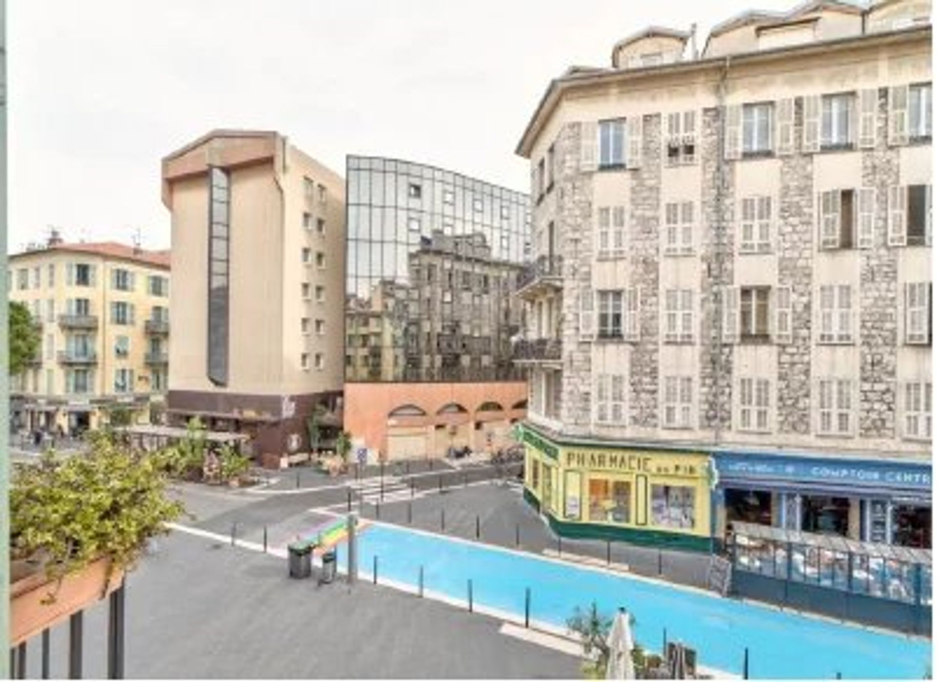 Condominium in Nice, Alpes-Maritimes 12664500