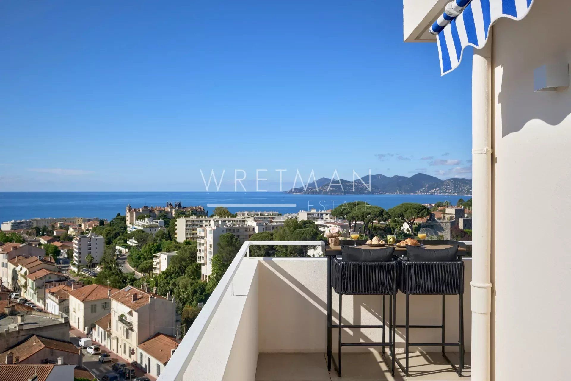 公寓 在 Cannes, Alpes-Maritimes 12664525